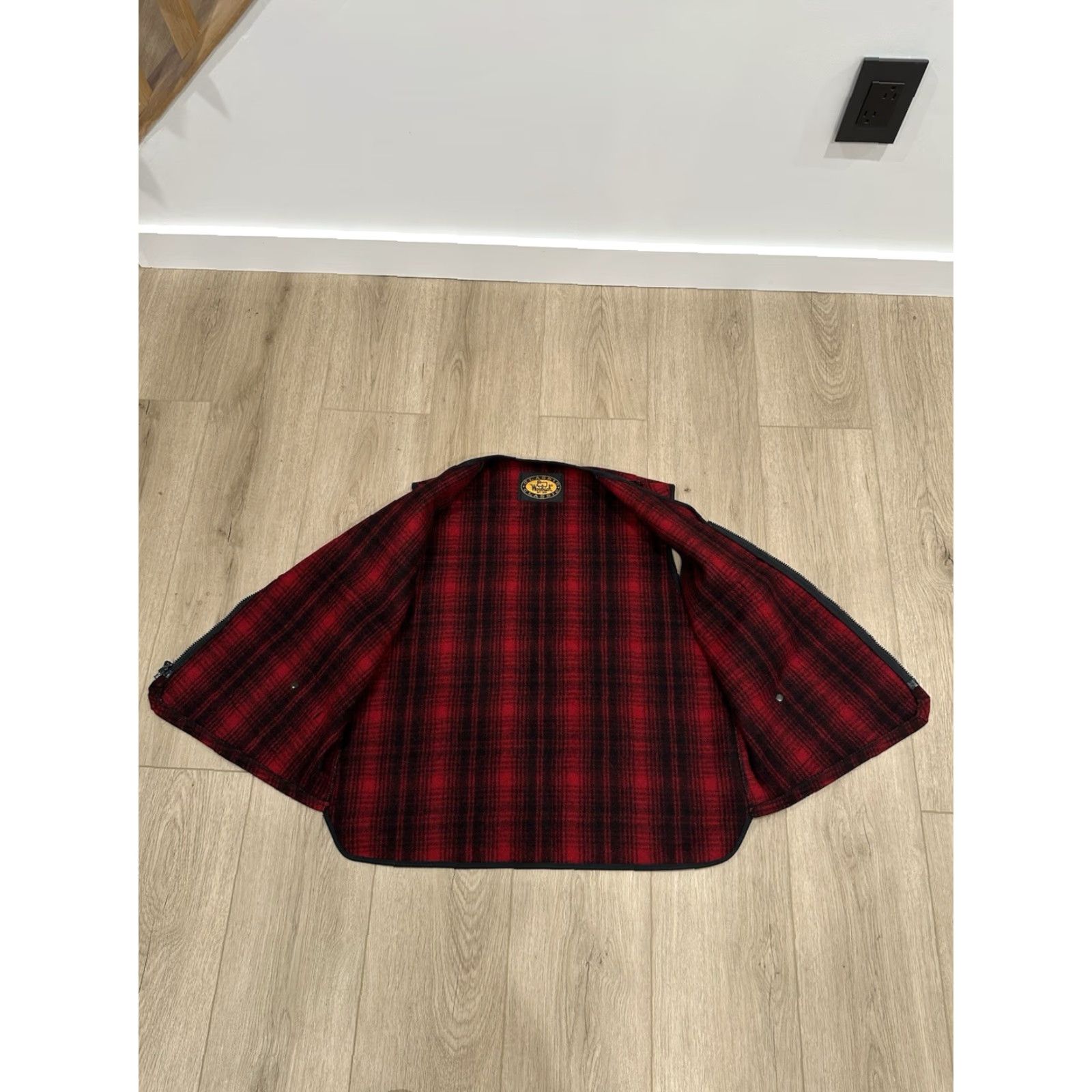 Vintage VINTAGE Woolrich Vest Wool Red Plaid Full Zip 4-Pocket Men L/XL Wool Size US L / EU 52-54 / 3 - 5 Thumbnail