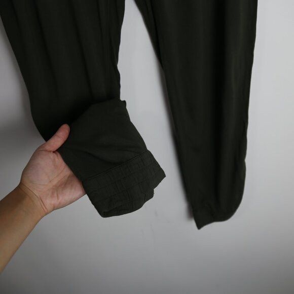 Aritzia Aritzia Tna Ion Jogger Olive Green Drawstring Pants Size XS Size 34" / US 12 / IT 48 - 6 Thumbnail