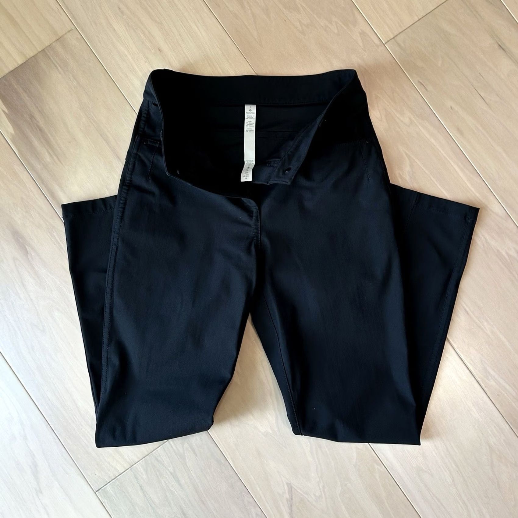 Lululemon Lululemon City Sleek 5 Pocket Pant Black Women’s 2 Pants Regular Ankle 26 Inseam 25 Waist Zip Logo Pockets Size 26" / US 2 / IT 38 - 4 Thumbnail