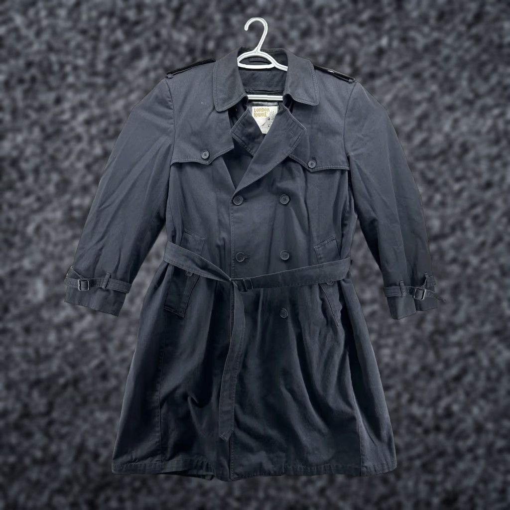 Vintage VINTAGE London Towne Coat Mens 40 Black Trench Coat Oversized Belted Insulated Water Resistant Size US XXS / EU 40 - 1 Thumbnail