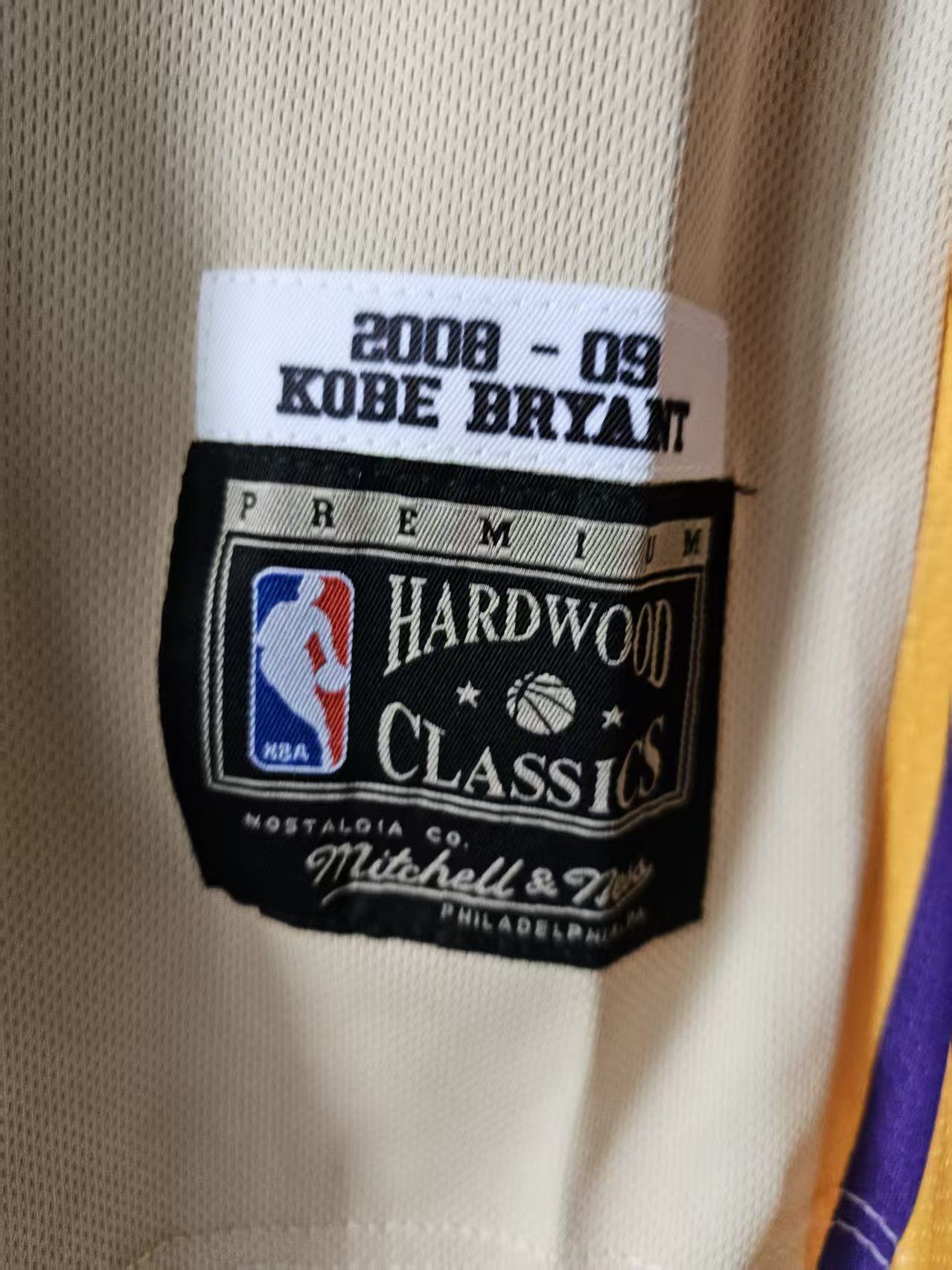 NBA Lakers #24 Kobe Bryant Jersey Size US S / EU 44-46 / 1 - 4 Thumbnail