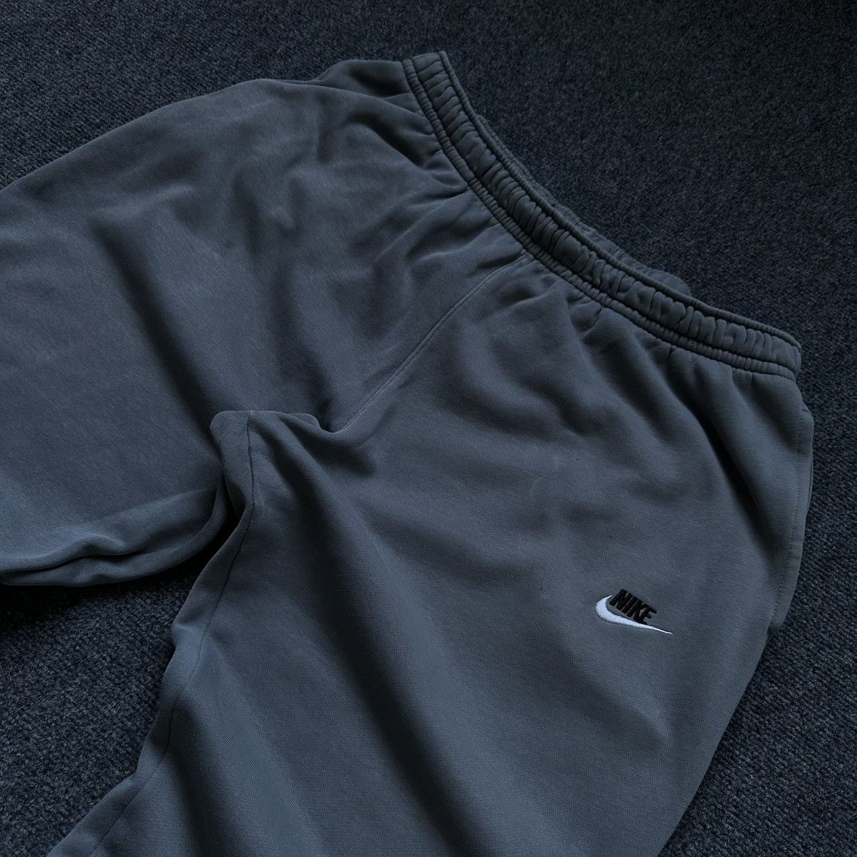 If Six Was Nine VTG Mans Nike Joggers Pants Size XL Distressed 00s USA Hype Size US 38 / EU 54 - 7 Thumbnail