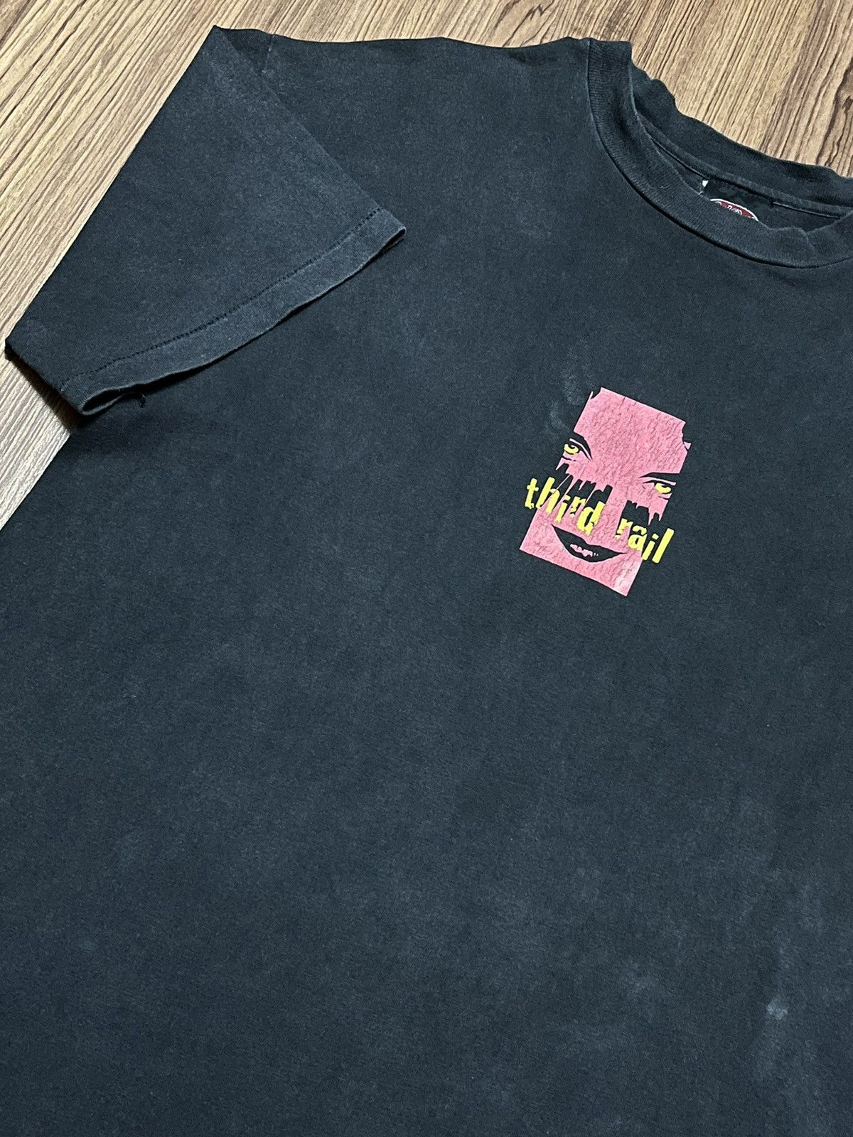 Think Skateboards × Vintage Vintage Thirdrail Skateboard Tshirt Size US L / EU 52-54 / 3 - 1 Thumbnail