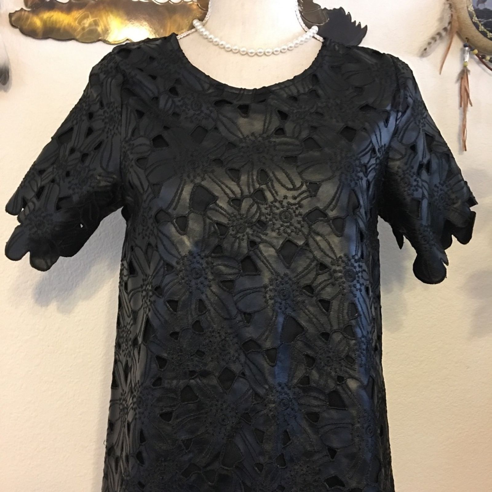 Designer JOA LA Anthro laser cut black shift dress Size S / US 4 / IT 40 - 3 Thumbnail
