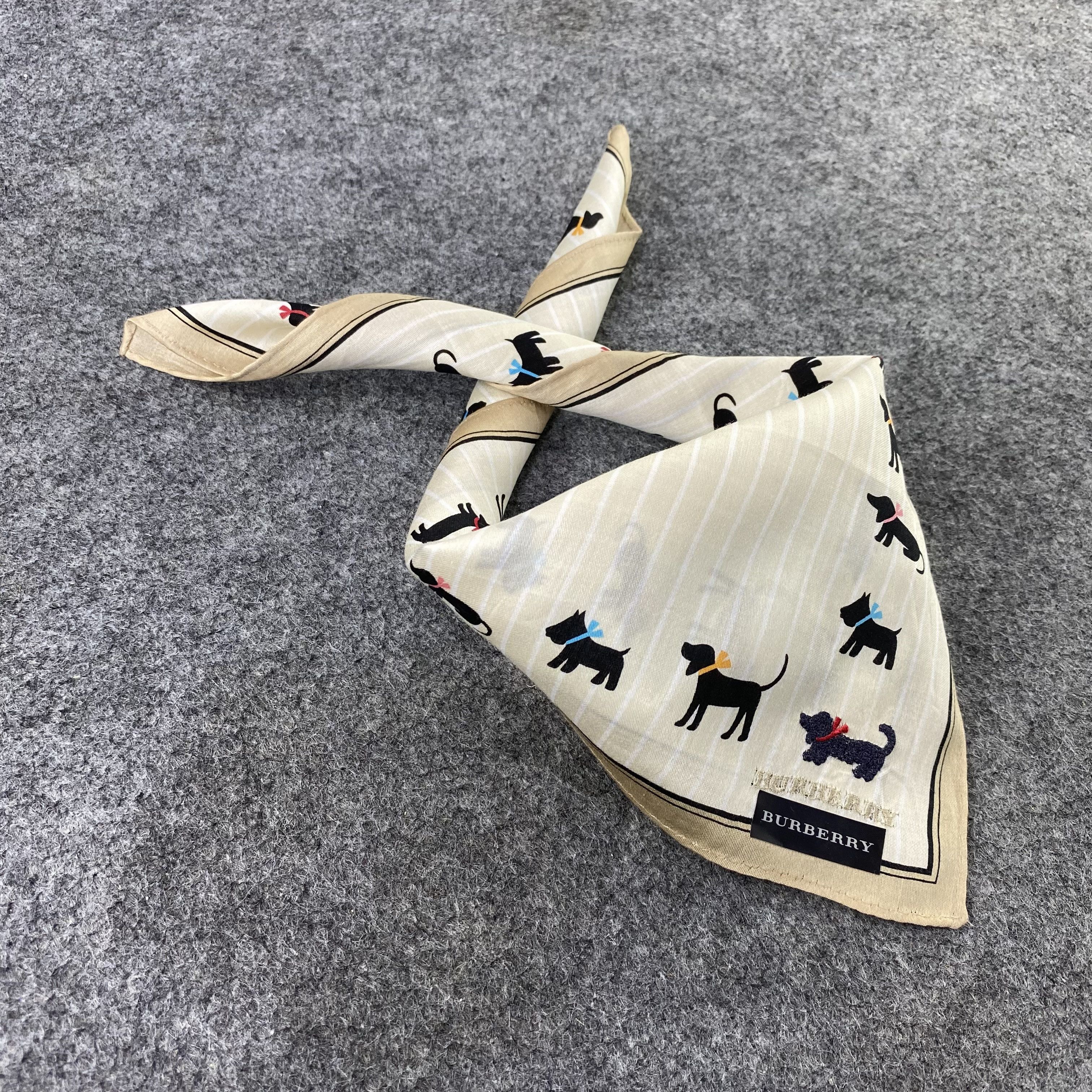 Burberry Burberry Handkerchief / Bandana / Neckerchief-B1247 Size ONE SIZE - 1 Thumbnail