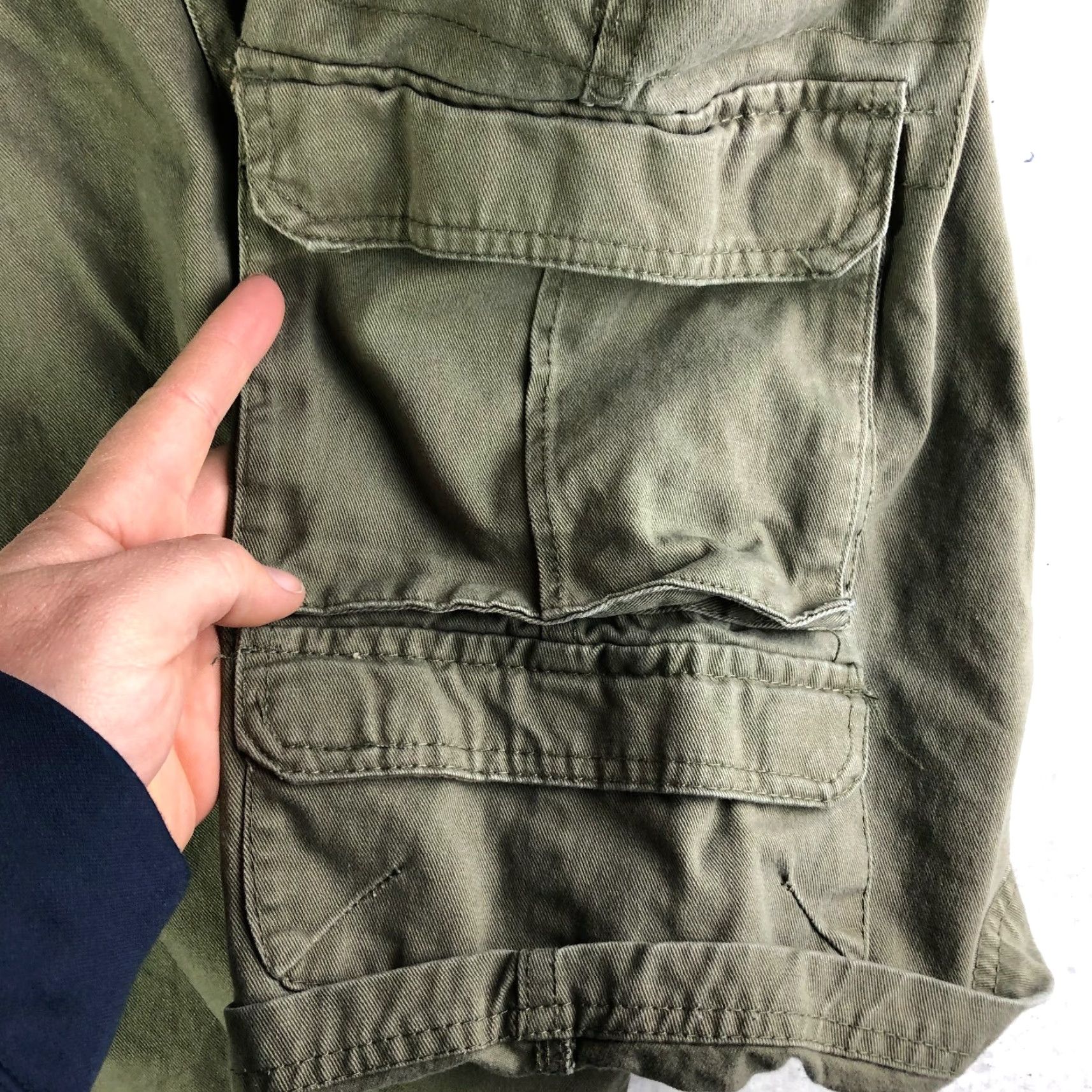 Vintage Rugged Wear Green Cargo Shorts Mens Size 40 Mid Rise 100% Cotton Size US 35 - 4 Thumbnail