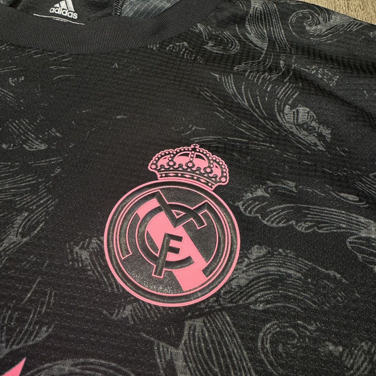 Adidas Real madrid 20/21 player issue away shirt Size US M / EU 48-50 / 2 - 4 Thumbnail