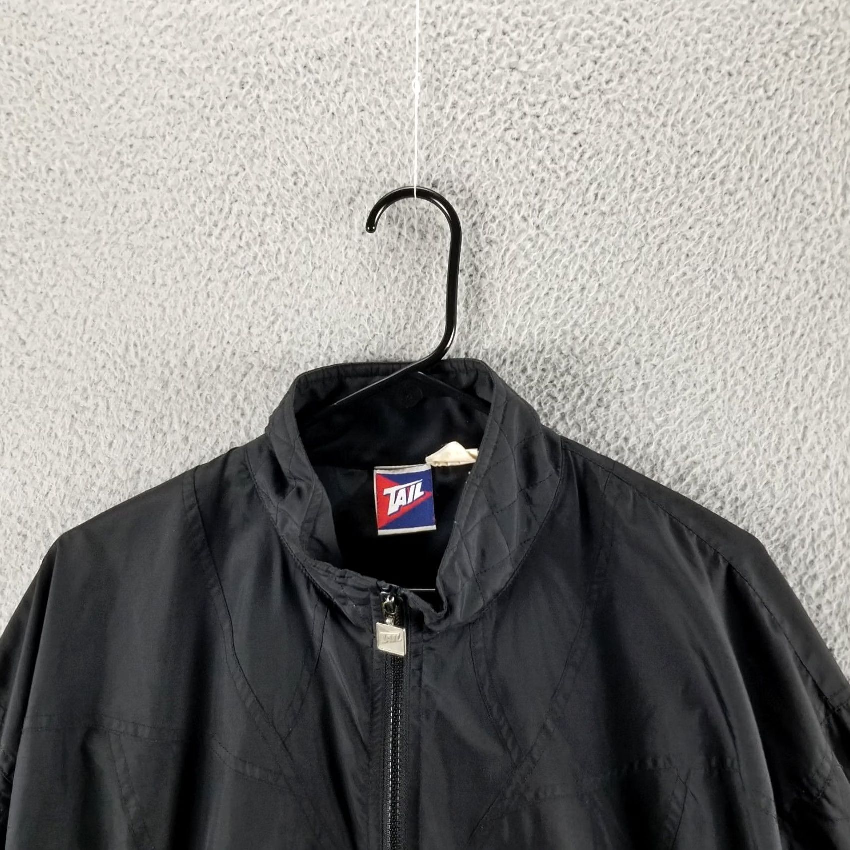 Vintage VINTAGE Tail 80s Windbreaker Track Jacket Women Large Black Zip Size L / US 10 / IT 46 - 2 Thumbnail