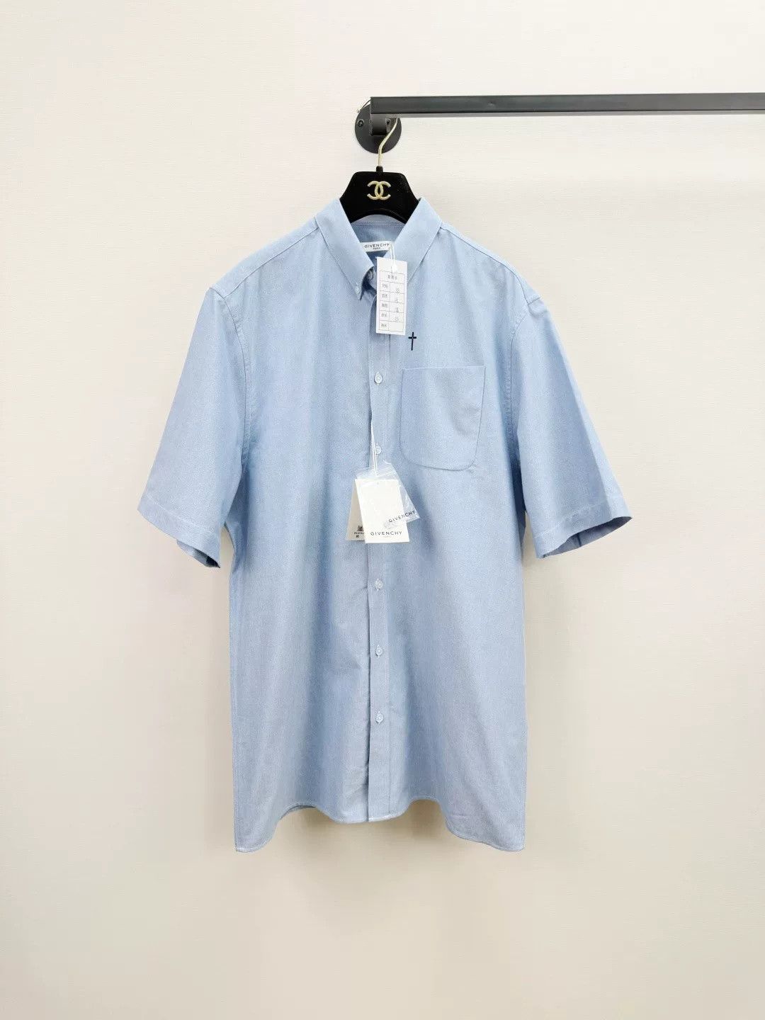 Givenchy Givenchy New With Tags Shirt Size US M / EU 48-50 / 2 - 1 Thumbnail