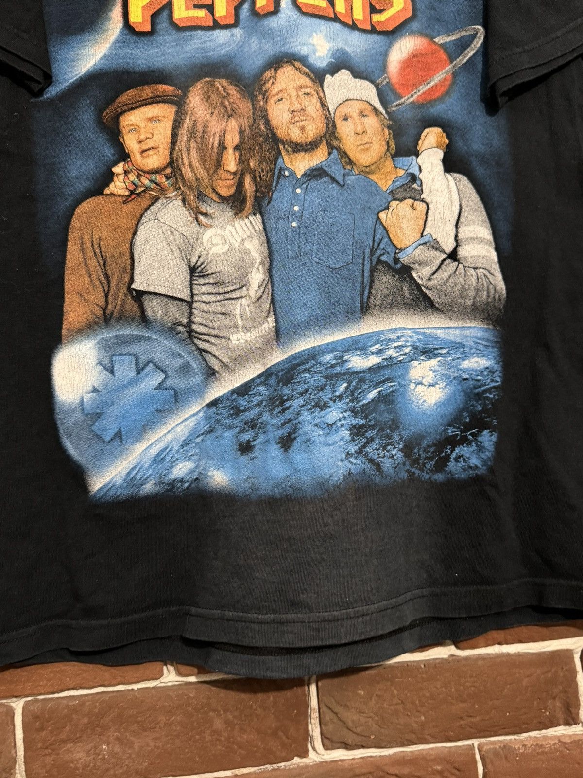 Band Tees Rare 00s vintage Red Hot Chilli Peppers Rock Band Tour Tee Size US M / EU 48-50 / 2 - 5 Thumbnail