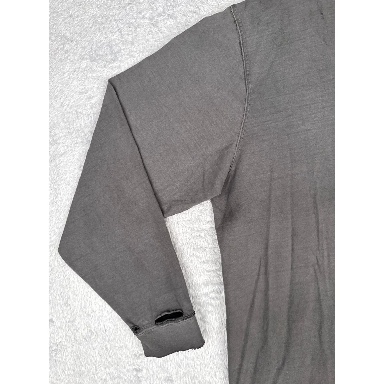 Carhartt Carhartt Shirt Men 2XL Gray Long Sleeve Pocket Crew Neck Cotton Knit All Seasons Pocket Carhartt Men'S K87 2XL Tall Womens? Wait. Size US XXL / EU 58 / 5 - 3 Thumbnail