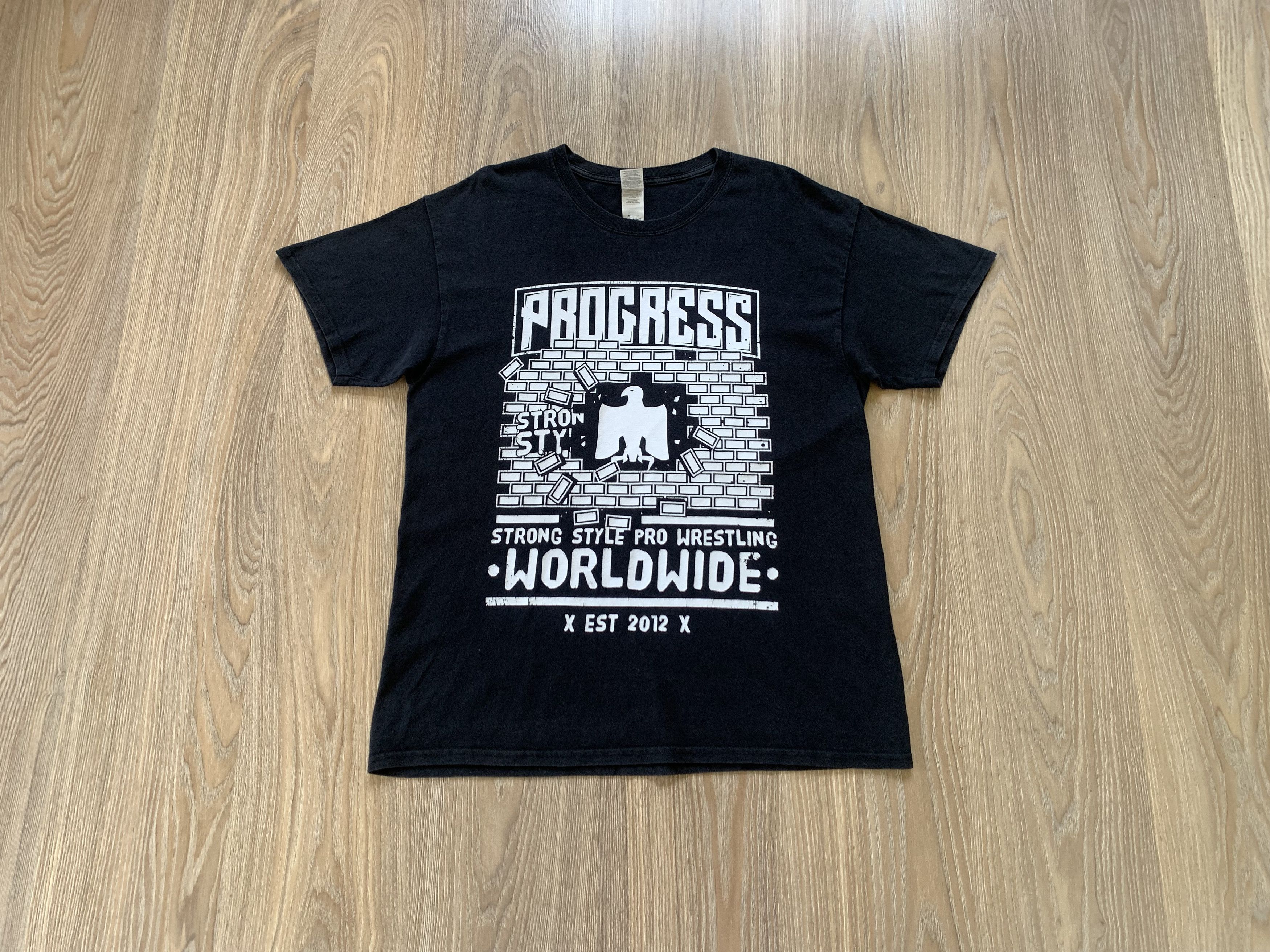 WWE Gildan Progress Wrestling Worldwide Printed T-Shirt Size US L / EU 52-54 / 3 - 12 Thumbnail