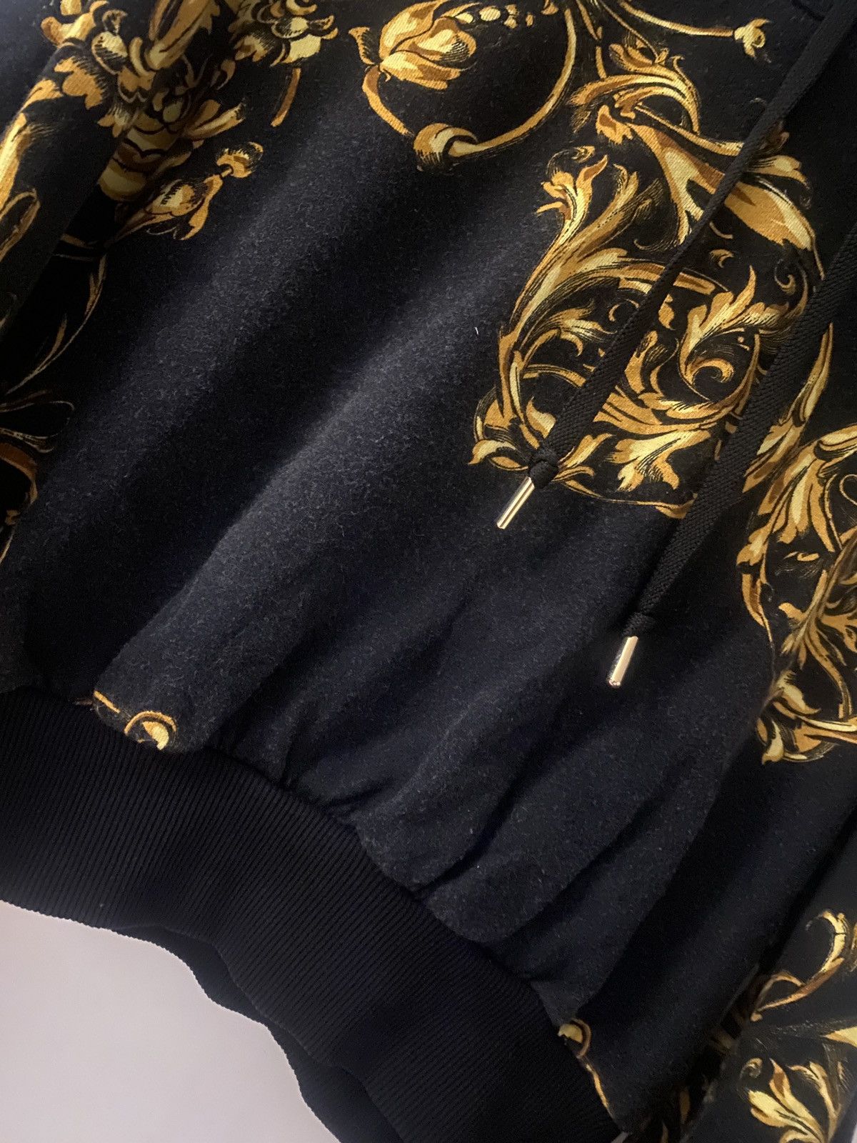Versace Jeans Couture Versace jeans couture baroque cropped hoodie Size S / US 4 / IT 40 - 9 Thumbnail