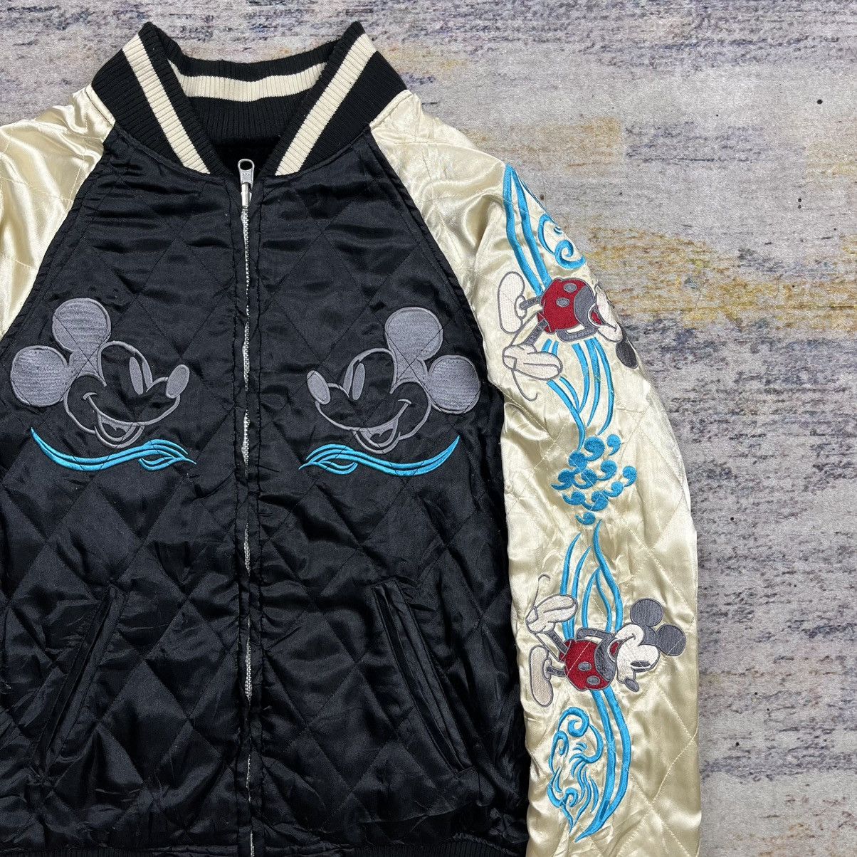 Disney Vintage 90s Disney velvet reversible souvenir sukajan jacket Size M / US 6-8 / IT 42-44 - 11 Thumbnail