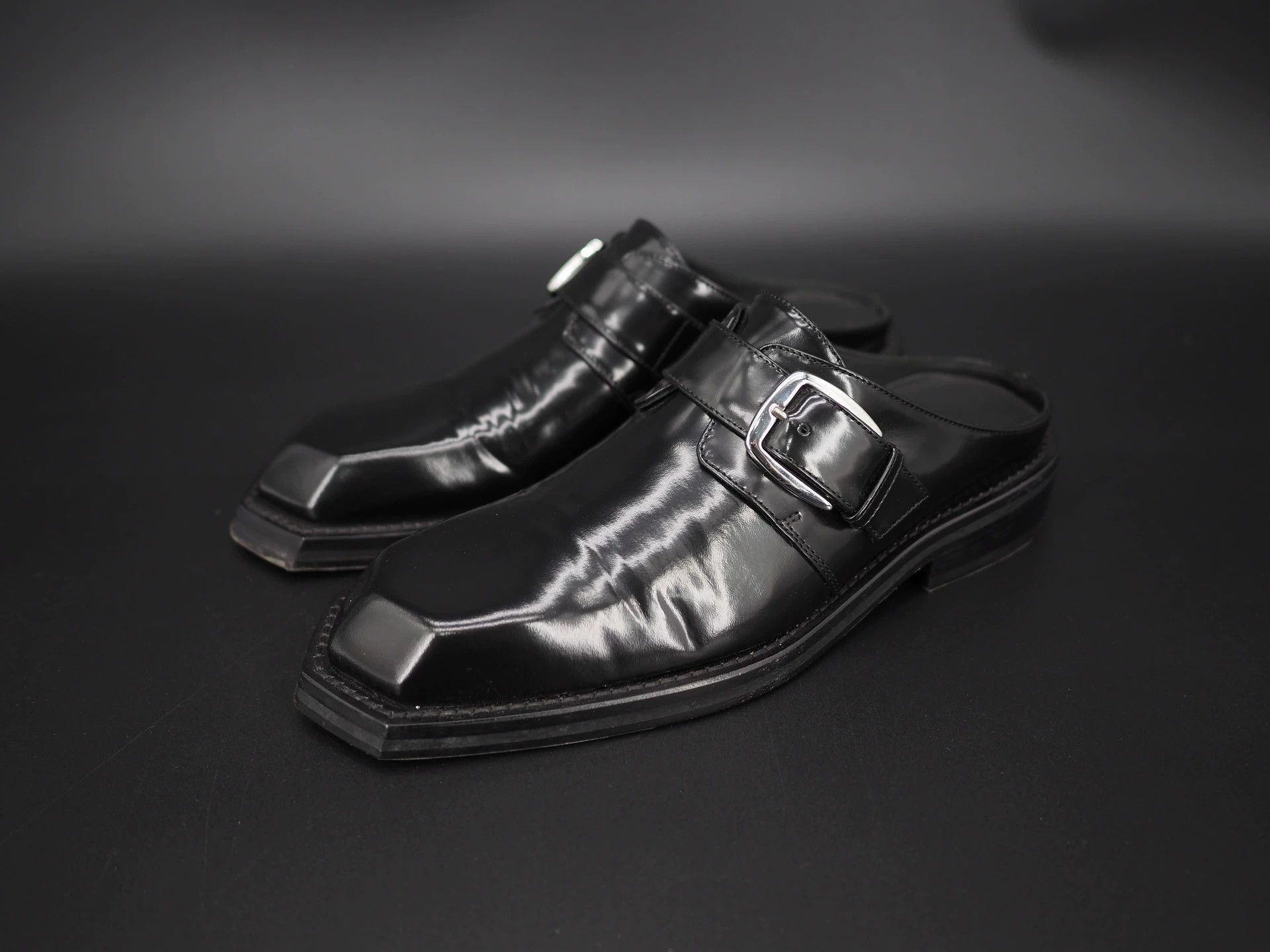 Martine Rose Martine Rose Black Square-Toe Leather Mules Size US 7 / EU 40 - 1 Thumbnail