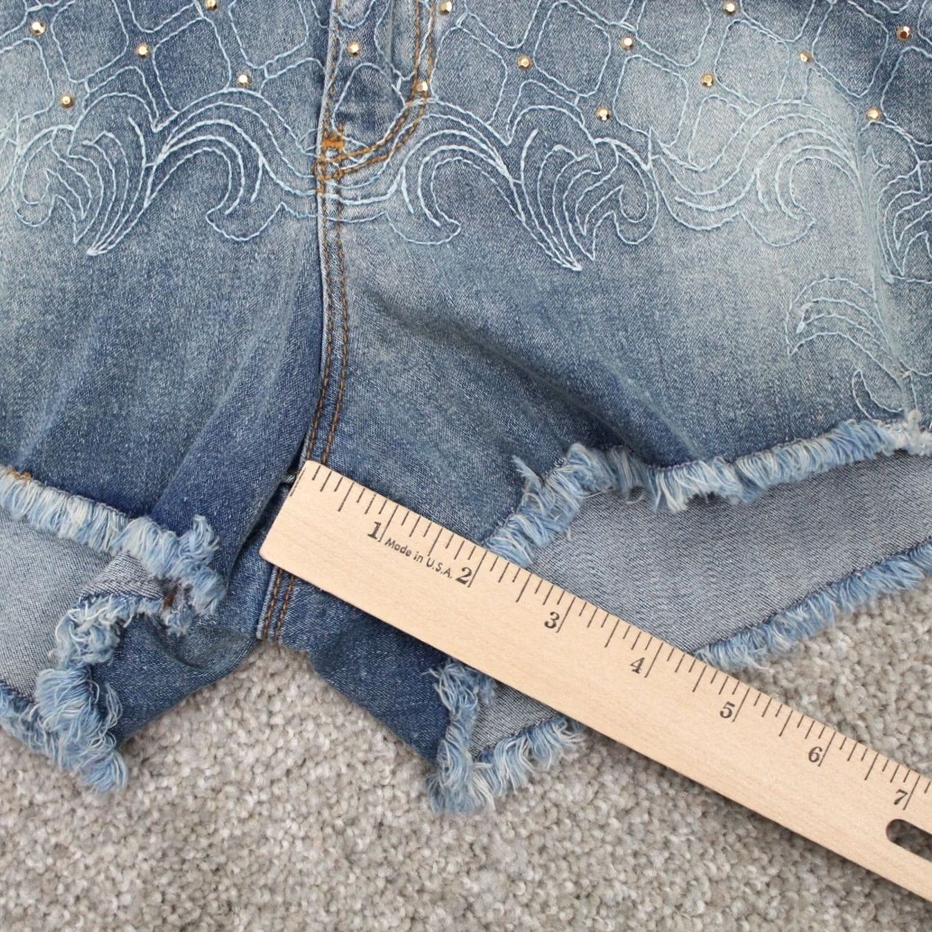 H&M H&M Denim Jean Shorts Womens 6 Blue Cotton Stretch 5-Pocket Cut Off NWT Jeans Shortie 90s Theme Girls? Size 28" / US 6 / IT 42 - 6 Thumbnail