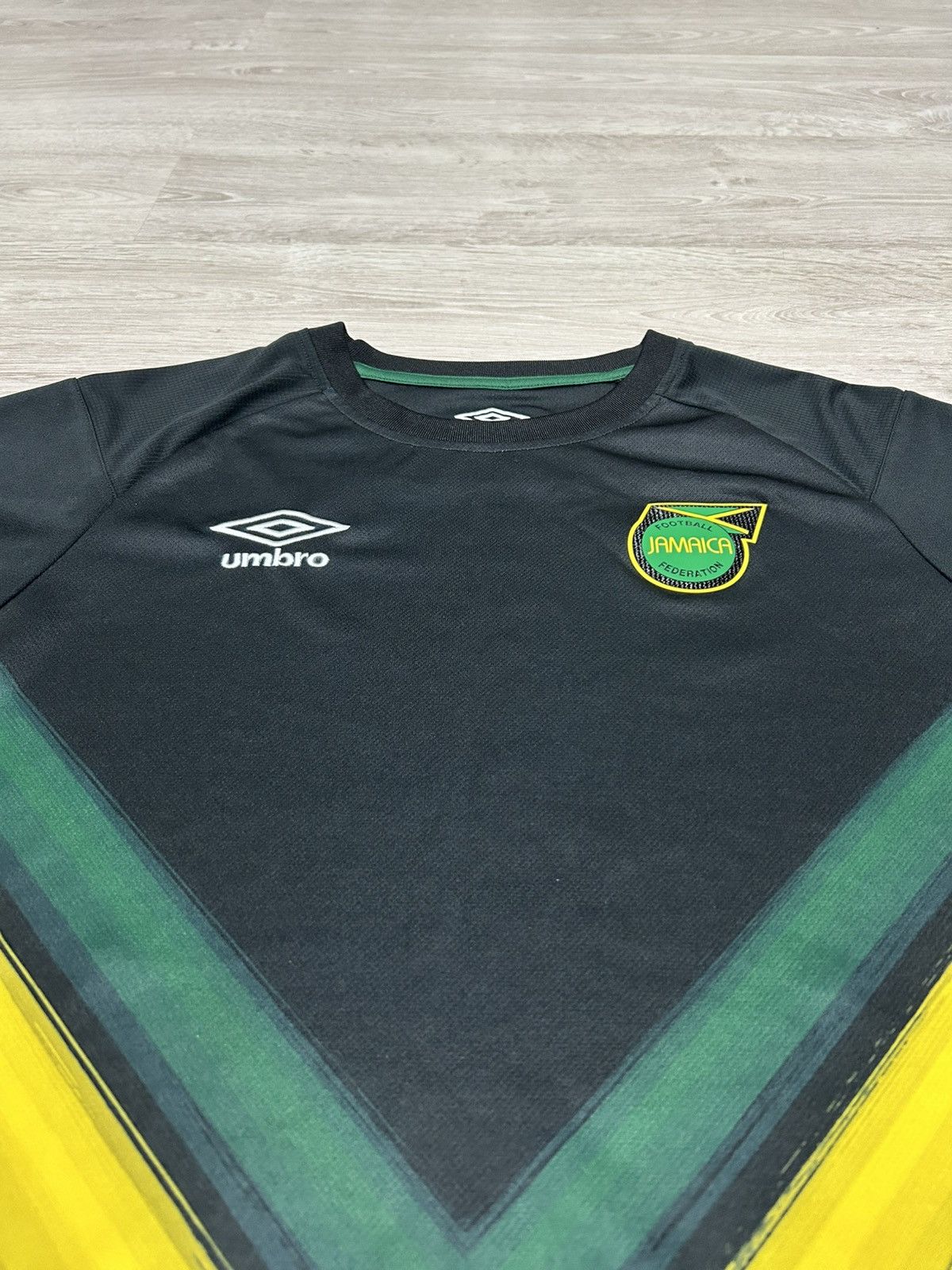 Umbro Umbro Jersey National Team Jamaica Training shirt size M Size US M / EU 48-50 / 2 - 5 Thumbnail