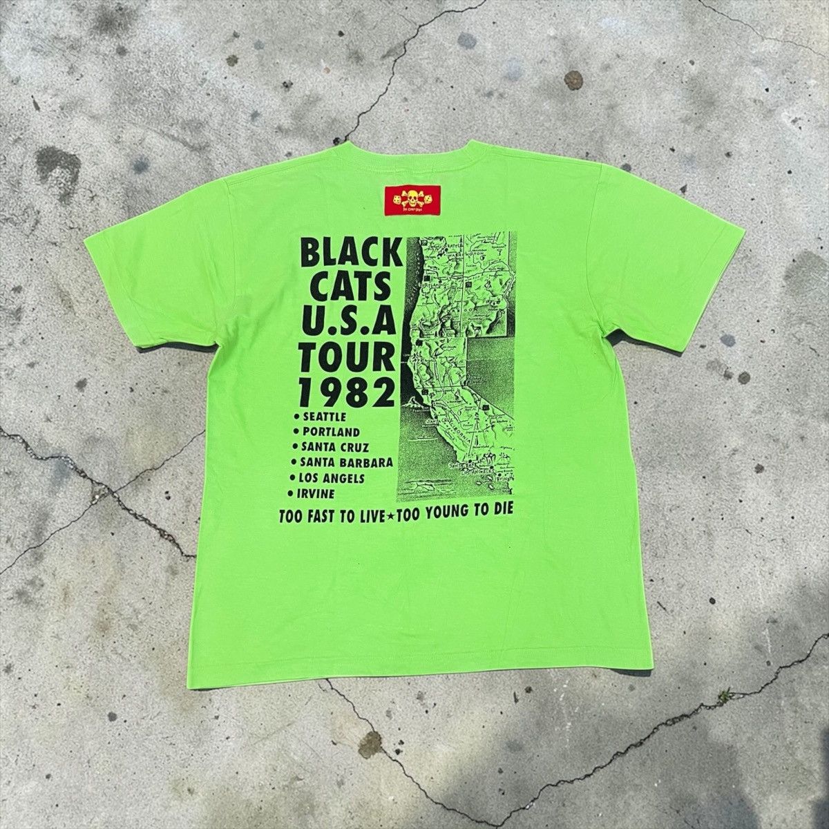 Other Cream Soda Black Cats USA Tour 1982 Neon Green T-Shirt Size US M / EU 48-50 / 2 - 2 Thumbnail