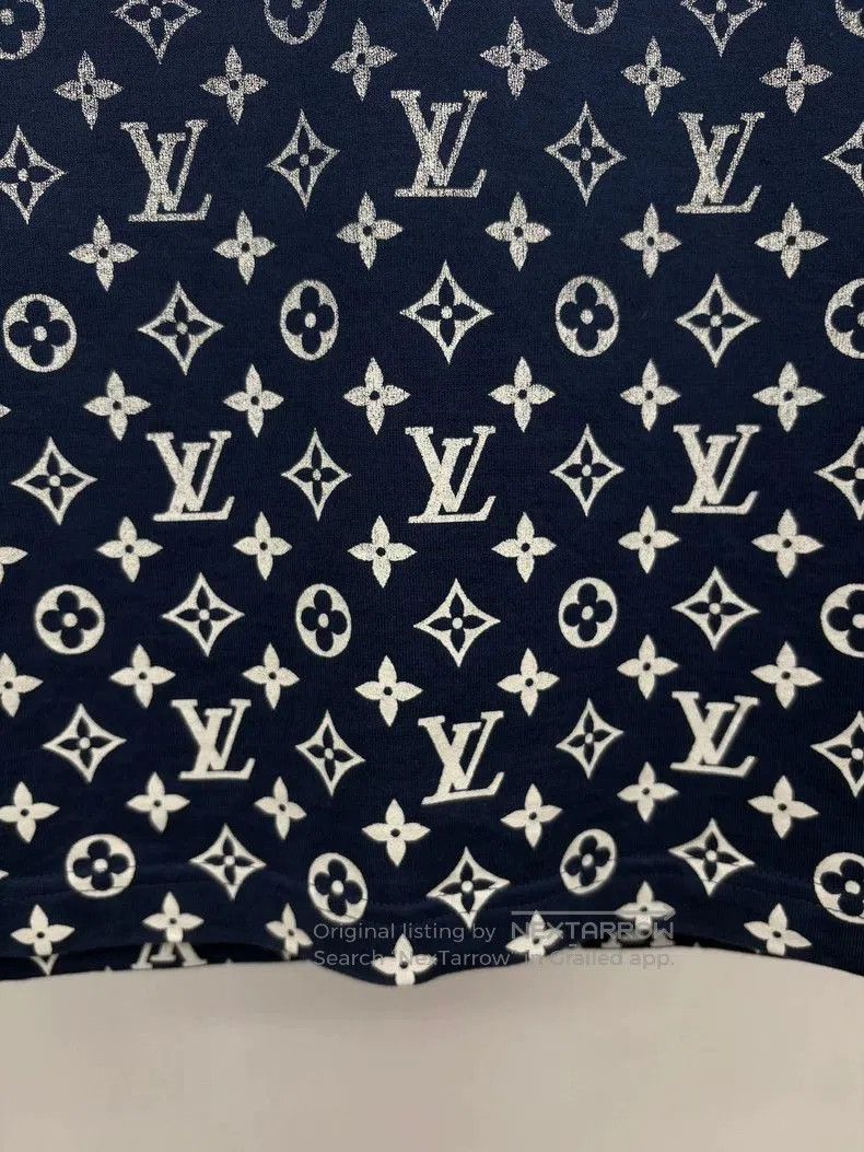 Louis Vuitton Louis Vuitton Blue Gradient Short Sleeve Tee. Size US L / EU 52-54 / 3 - 3 Thumbnail