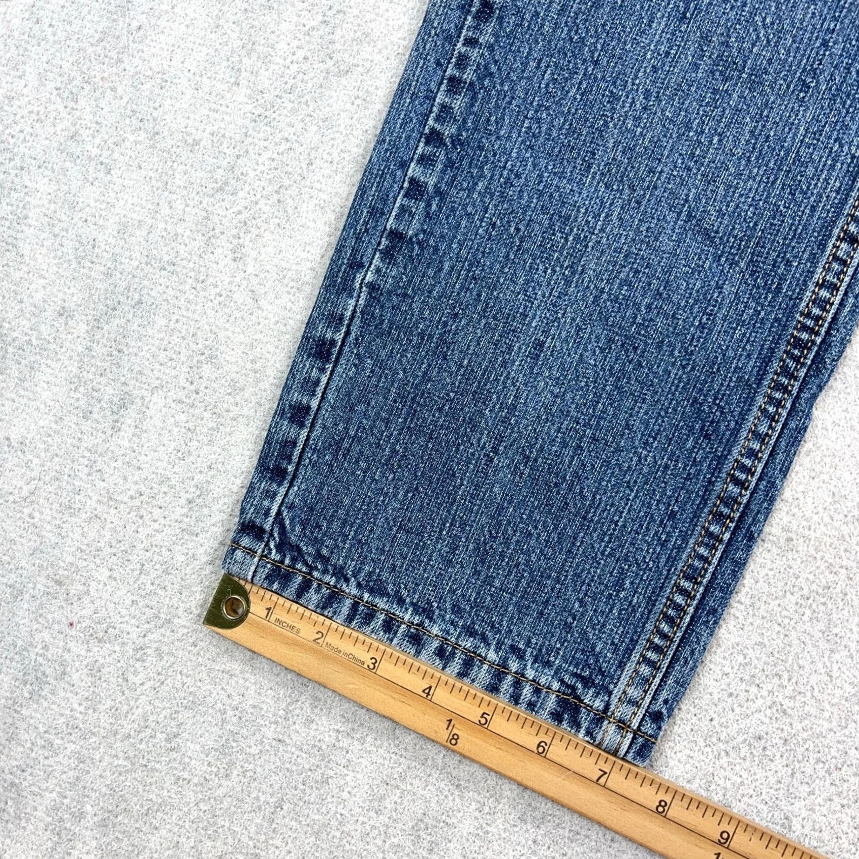 Levi's Levis 559 Jeans Men 32x33 Relaxed Fit Straight Leg Denim Blue 5-Pocket Regular Waist Belt Loops Logo Zipper Button Distressed Vintage: No Size US 32 / EU 48 - 5 Thumbnail