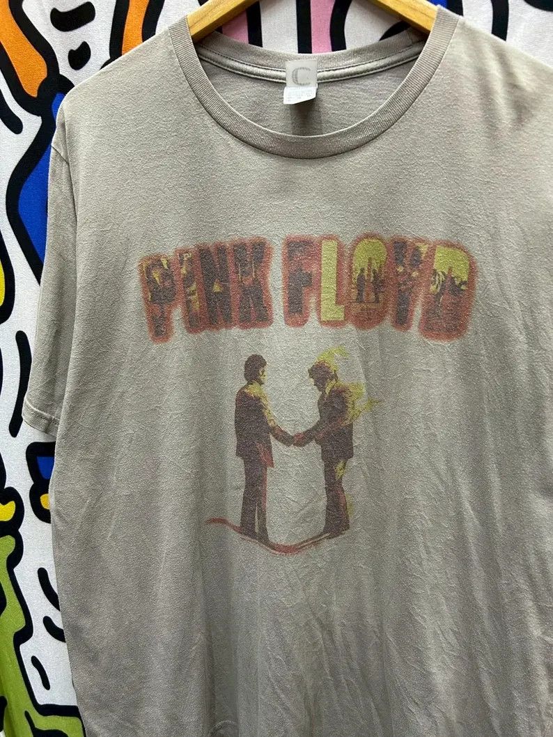 Vintage Vintage 2000s Pink Floyd tshirt size XL Size US XL / EU 56 / 4 - 1 Thumbnail