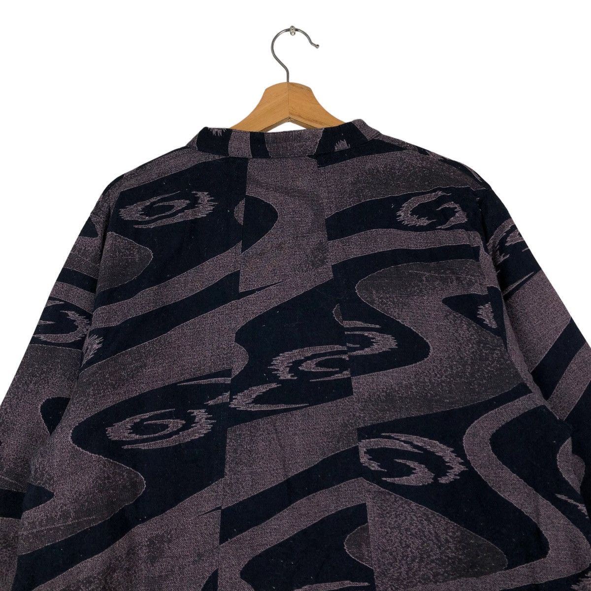 Japanese Brand Vintage Over Print Jacket Japanese Traditional Issey Miyake Size US M / EU 48-50 / 2 - 9 Thumbnail