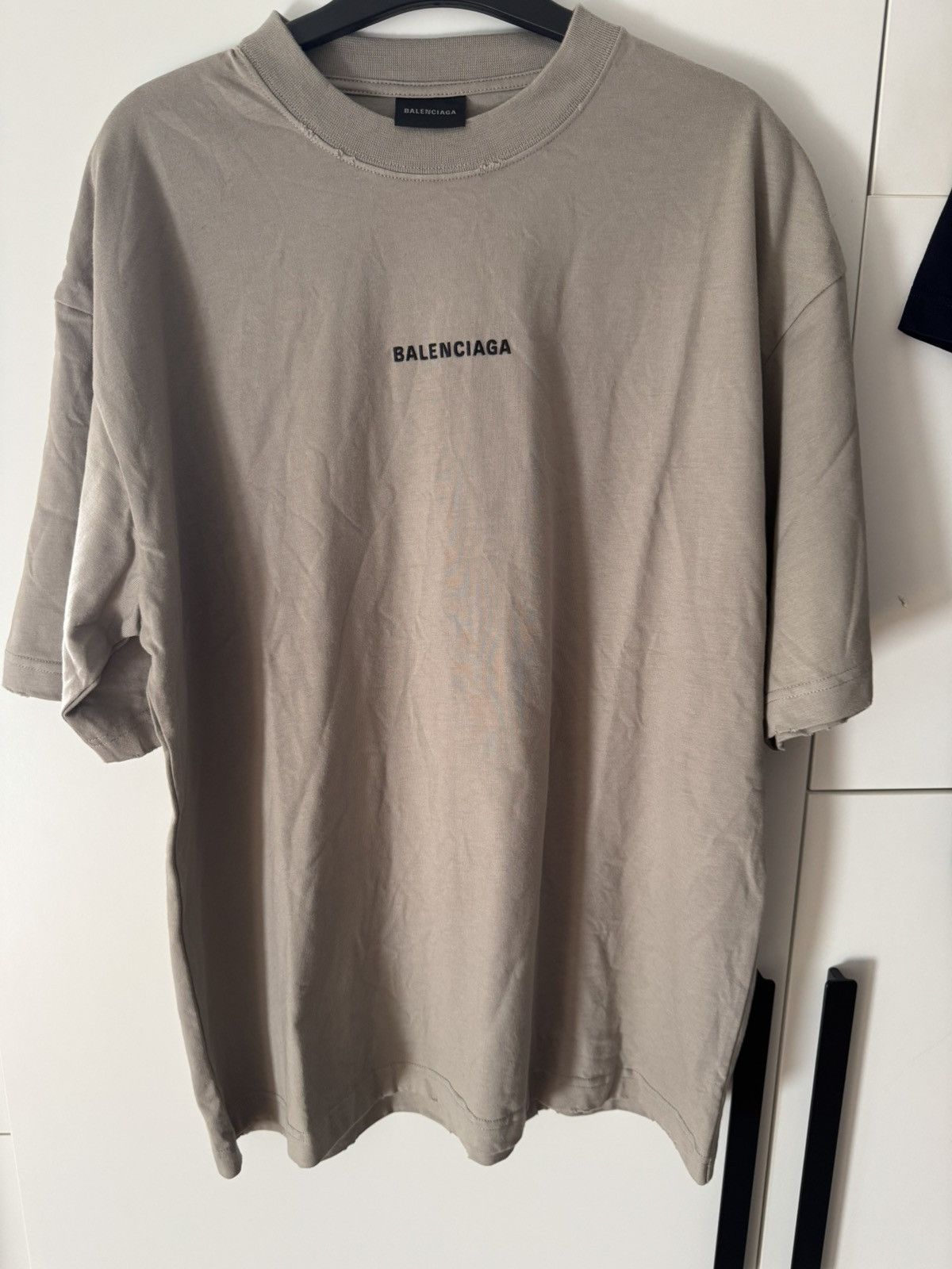 Balenciaga BALENCIAGA Men T-Shirts 764235TSVO9 9661 BEIGE