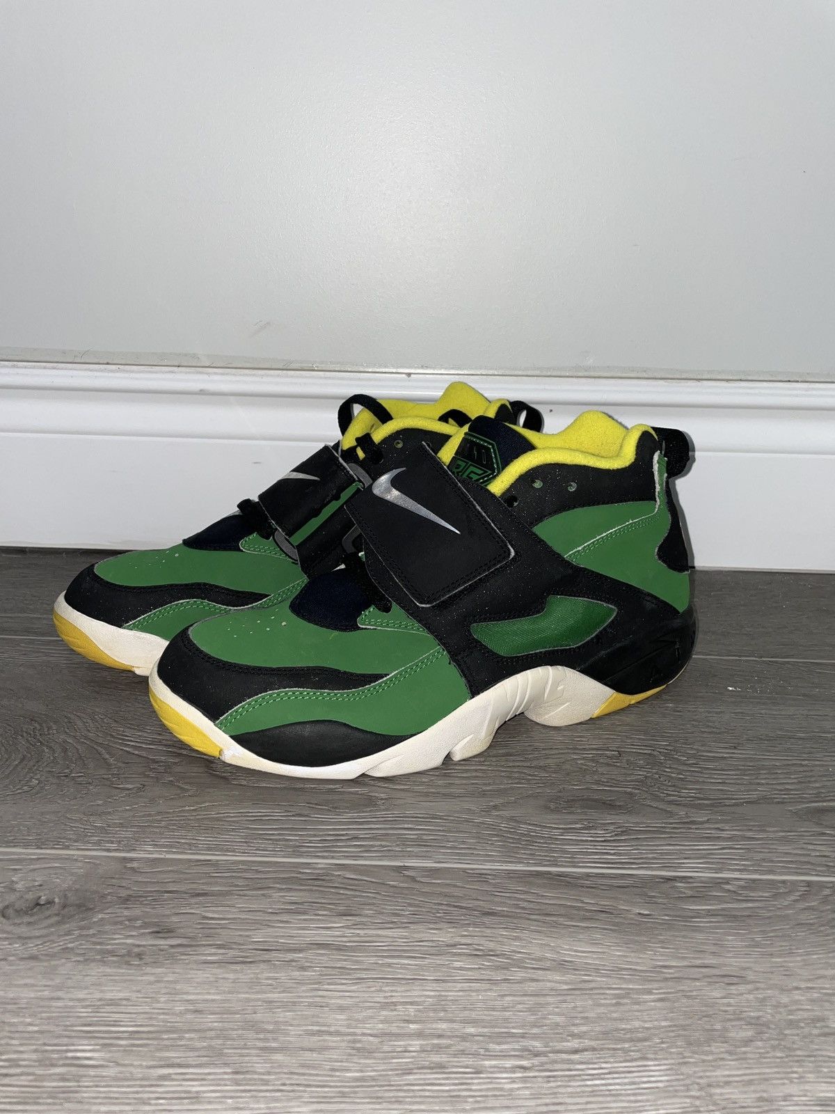 Nike Nike Air Diamond Turf - Oregon Size 9.5 | Grailed