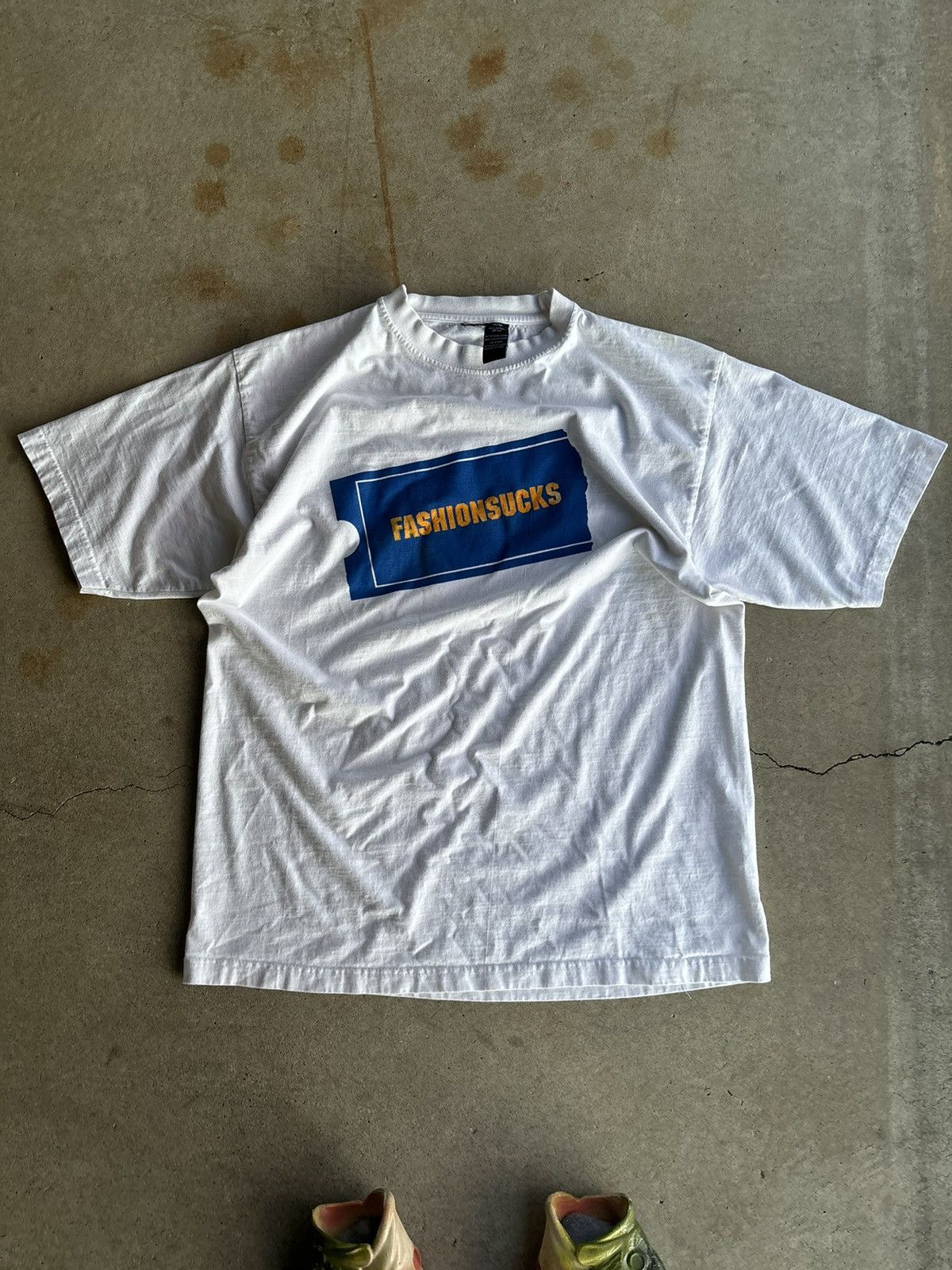 Vintage Crazy 90s Fashion Sucks Blockbuster Parody Boxy White Tee Size US L / EU 52-54 / 3 - 1 Thumbnail