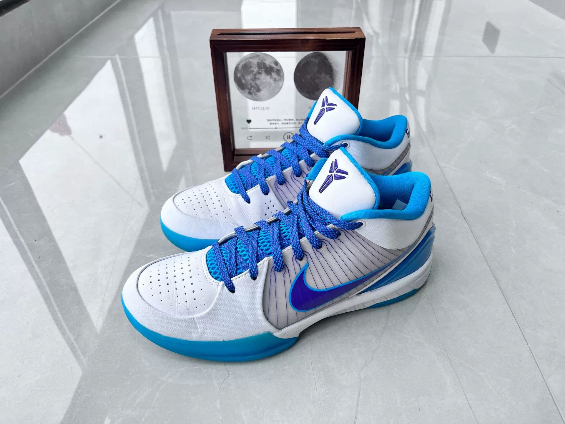 Nike Nike KOBE4 Blue Lowtop Sneakers 11 Men Size US 11 / EU 44 - 1 Thumbnail