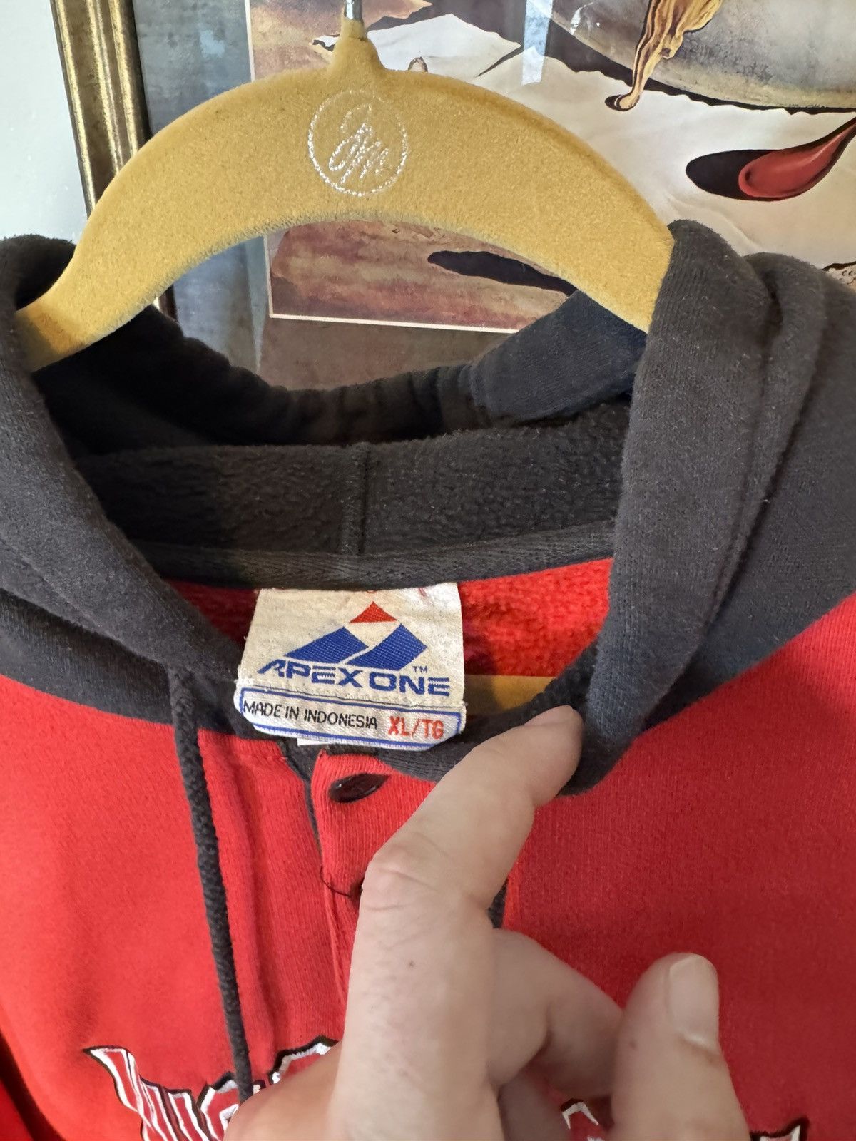 Vintage Vintage Wisconsin Badgers Two Tone Hoodie Size US XL / EU 56 / 4 - 5 Thumbnail