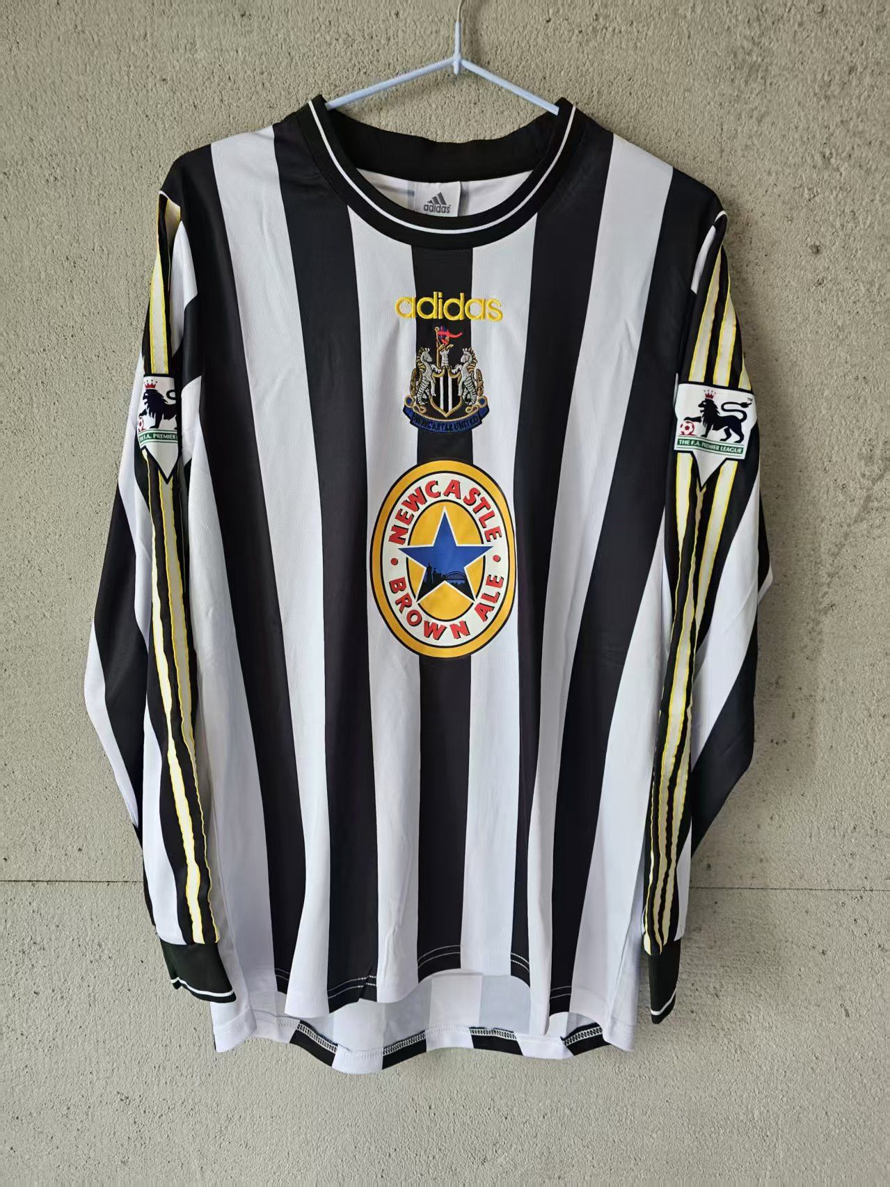 Other Alan Shearer Jersey Newcastle 1997 1999 Size US XL / EU 56 / 4 - 2 Thumbnail