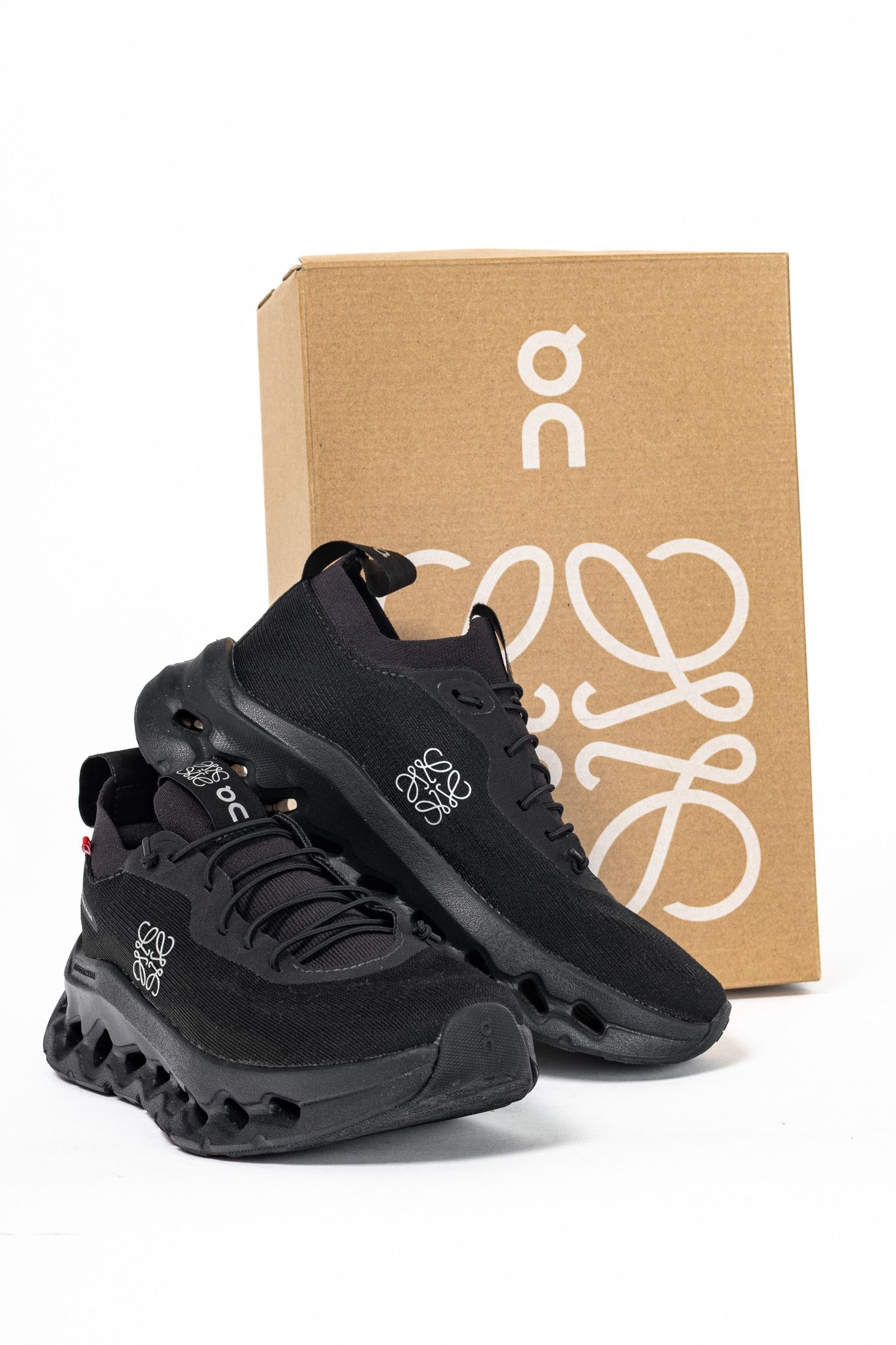 Loewe × On Loewe x ON Cloudtilt All Black Anagram Lace-Up Sneakers Size US 5 / IT 35 - 12 Thumbnail