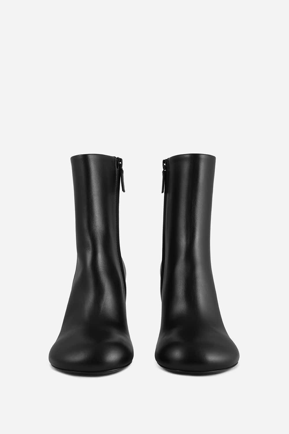 Balenciaga o1y0625 Leather Ankle Boots in Black Size US 7.5 / IT 37.5 - 3 Thumbnail