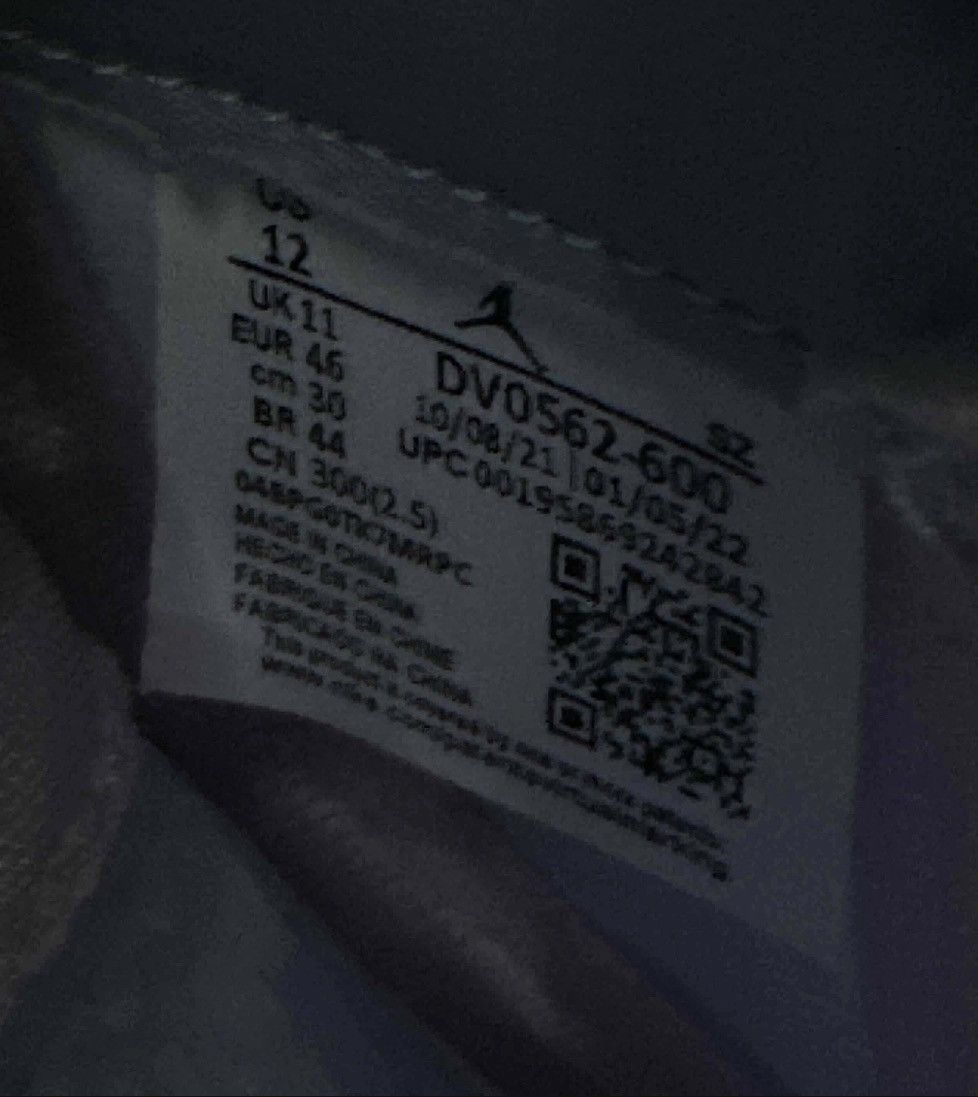 Jordan Brand Air Jordan 5 Retro SE “Easter” Size US 12 / EU 45 - 6 Thumbnail