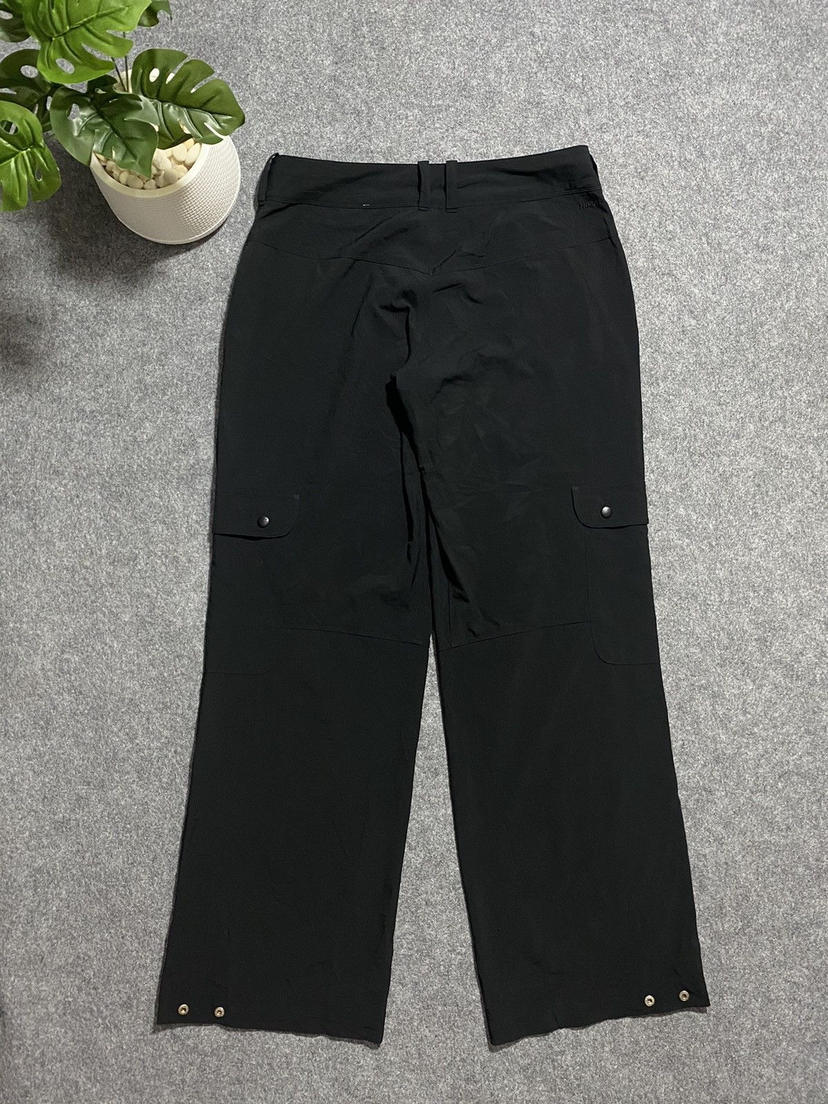 Nike Vintage Y2K Nike Cargo Nylon Pants Fit Drill 00s Swoosh Size US 28 / EU 44 - 7 Thumbnail