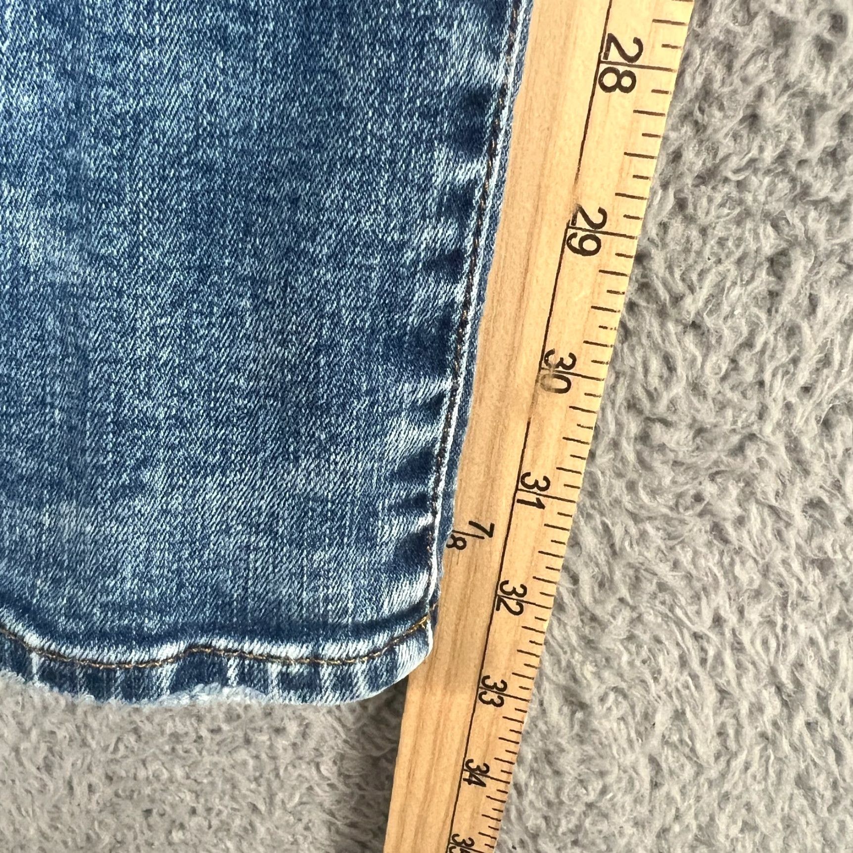 American Eagle Outfitters American Eagle Jeans Adult 30x32 Denim Light Wash Slim Fit Blue USA Mens Size US 30 / EU 46 - 2 Thumbnail
