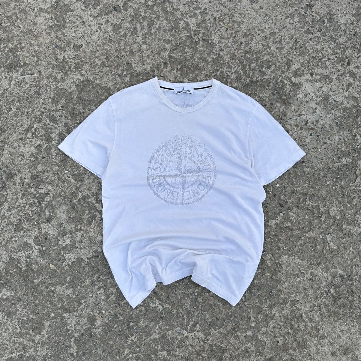 Stone Island Luxury Stone Island T-shirts Big Logo Used Y2K 00s USA Size US L / EU 52-54 / 3 - 1 Thumbnail