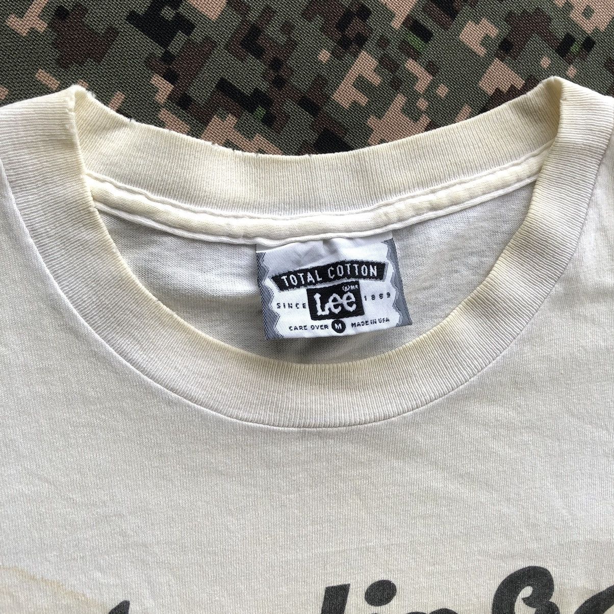 Lee × Vintage Vtg 90s Martin&Co Guitar Craftsmen Tshirt Size US M / EU 48-50 / 2 - 7 Thumbnail
