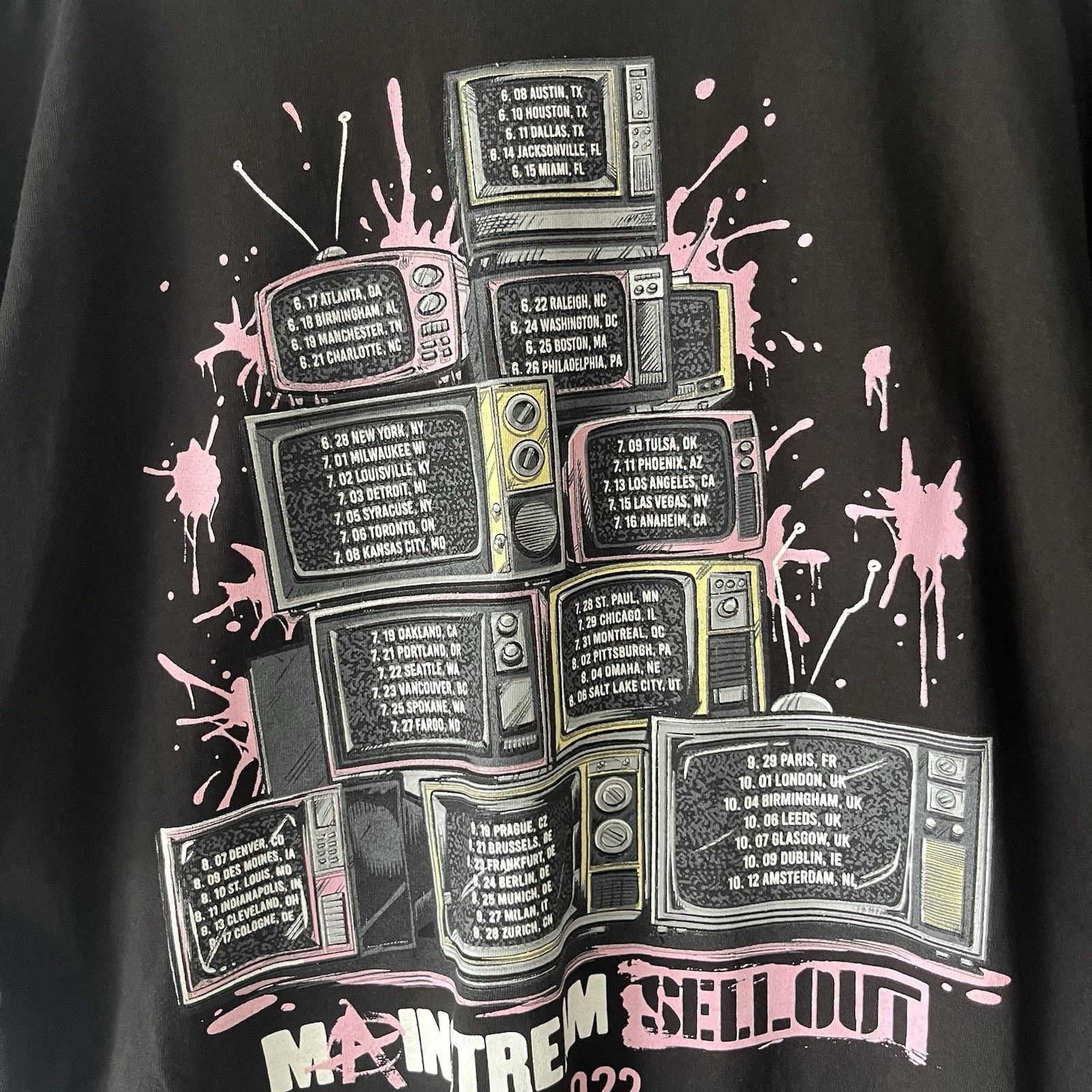 Other 2022 Machine Gun Kelly Mainstream Sellout Tour Tshirt Mens 2 Size US XXL / EU 58 / 5 - 7 Thumbnail