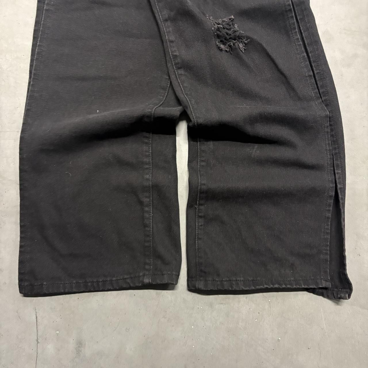 Japanese Brand × Vintage Crazy Vintage Y2K/2000s Super Baggy Black Ripped Wideleg Open Leg Denim Jeans! Size US 28 / EU 44 - 3 Thumbnail