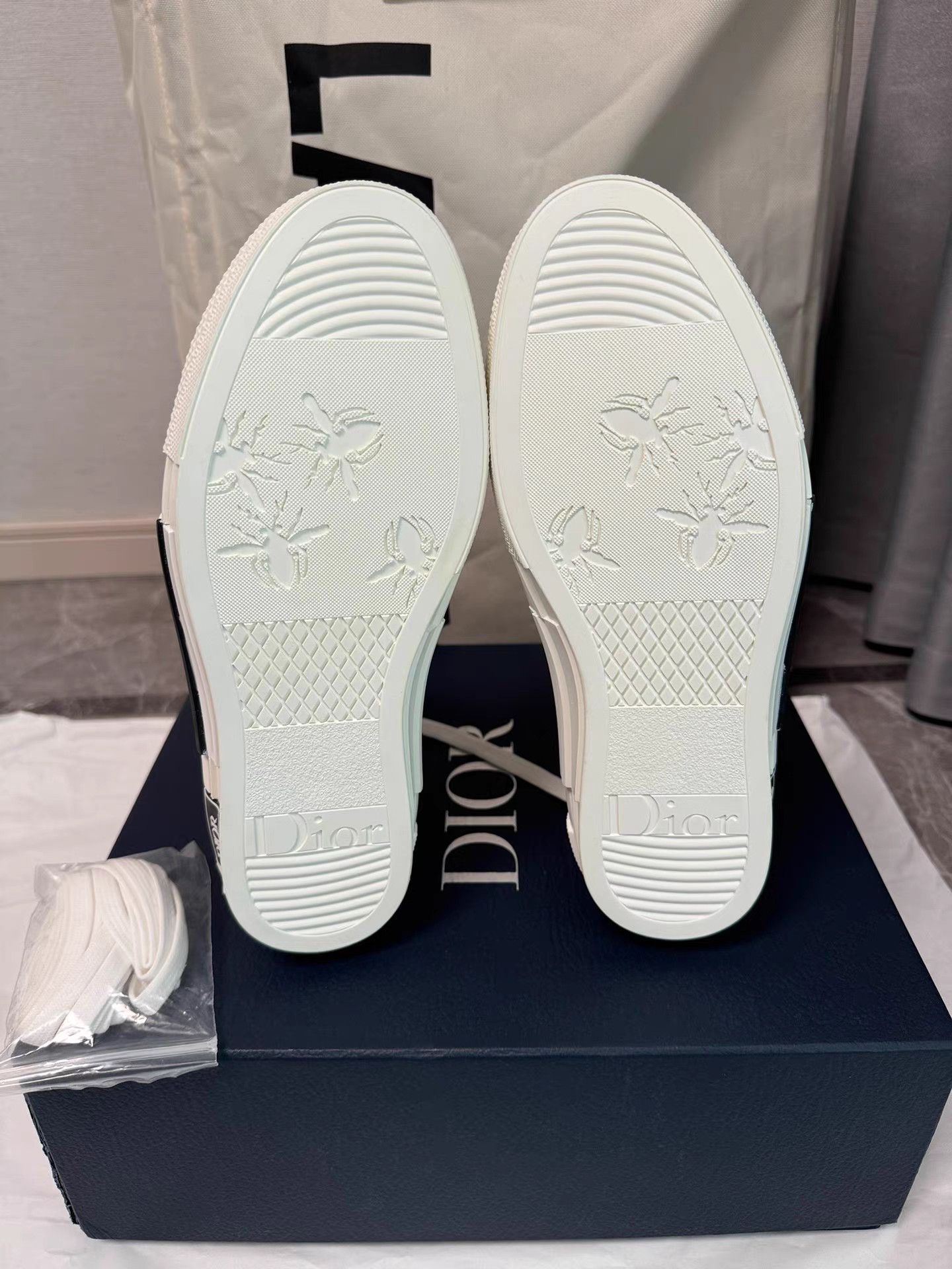 Dior DIOR B23 Alex Foxton High-Top Sneakers K6 Size US 7 / EU 40 - 4 Thumbnail