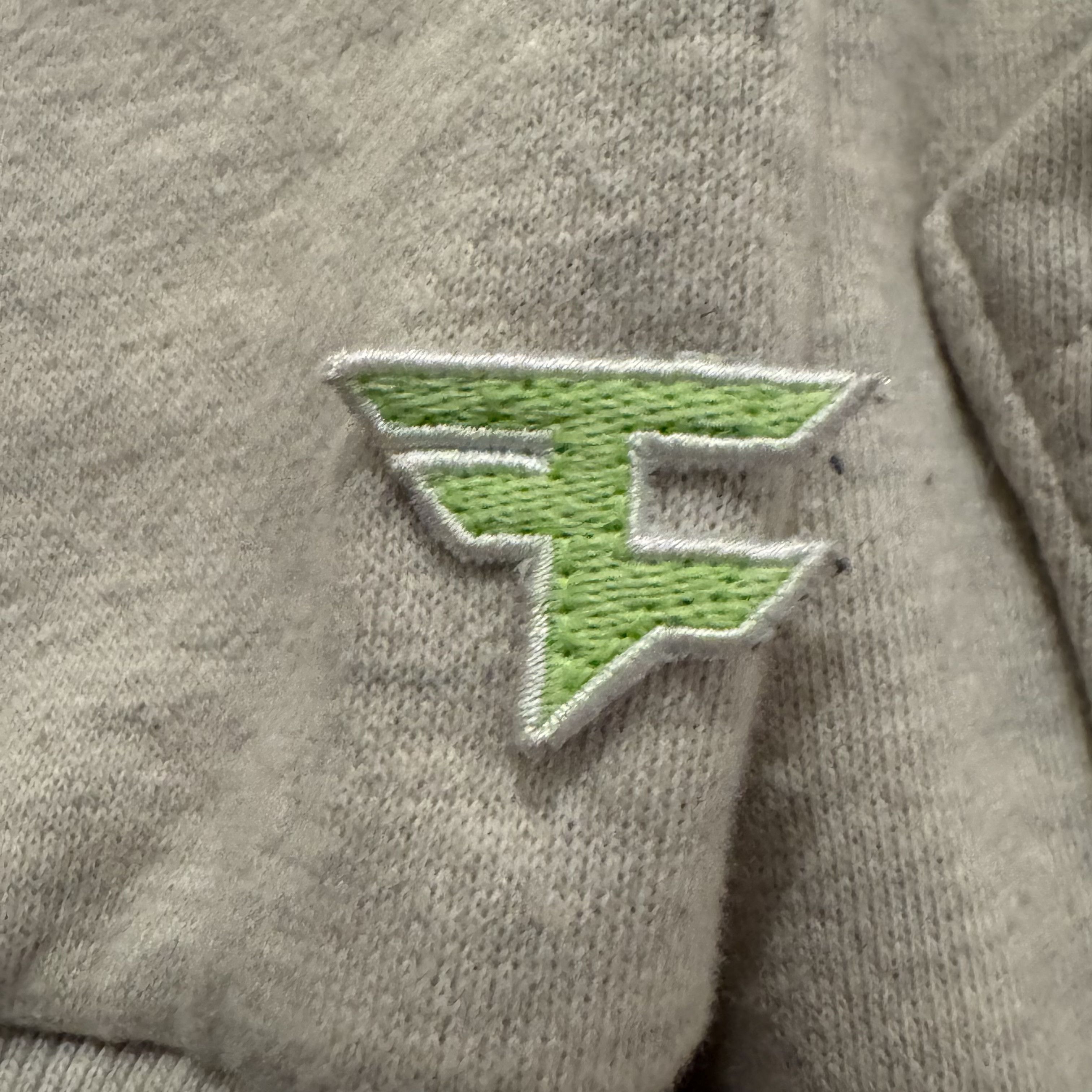 FaZe Faze Disney Micky Mouse On The Grid Hoodie Size US XL / EU 56 / 4 - 2 Thumbnail