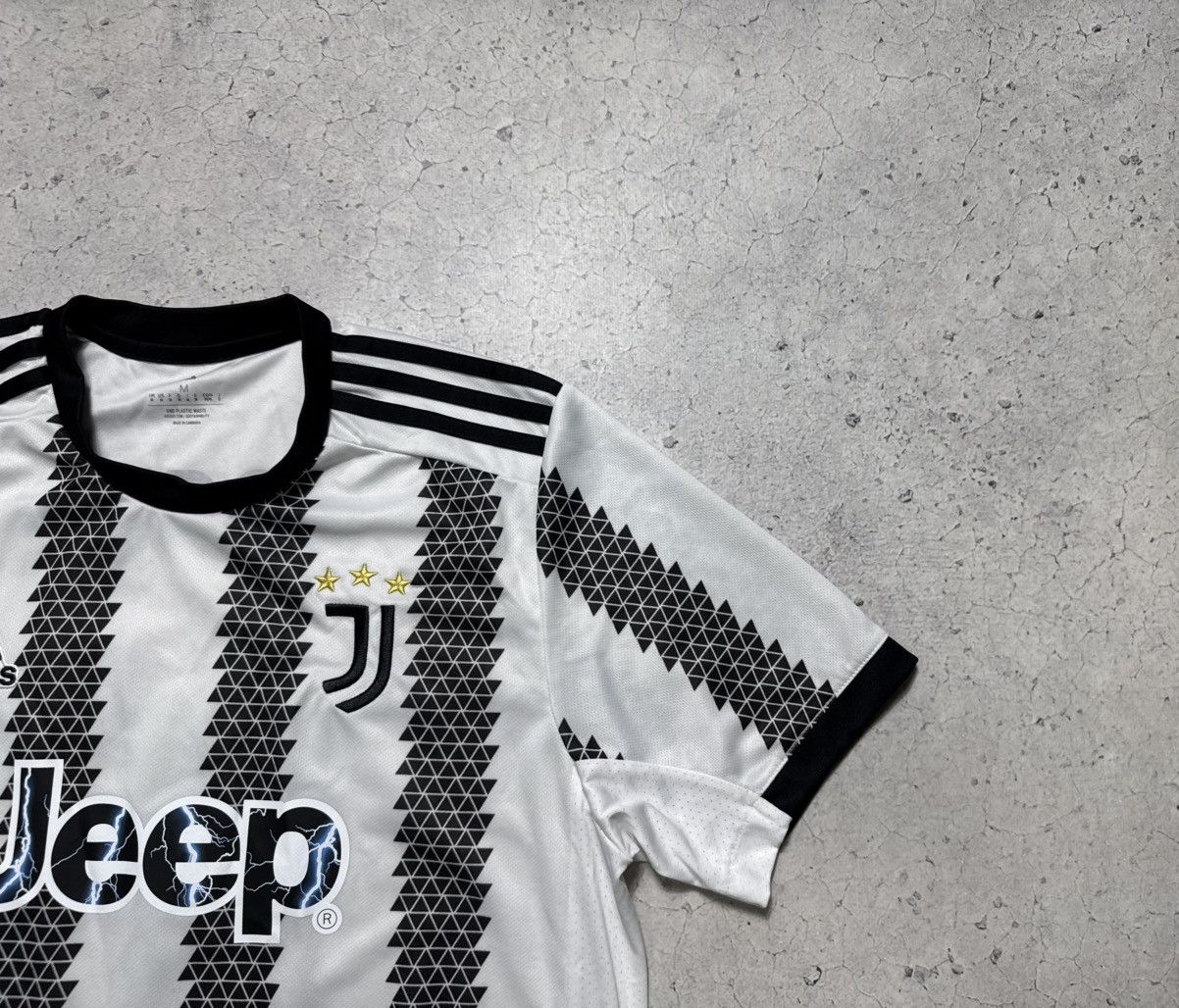 Adidas Adidas FC Juventus 2022/2023 Paul Pogba #10 Soccer Jersey Size US M / EU 48-50 / 2 - 3 Thumbnail