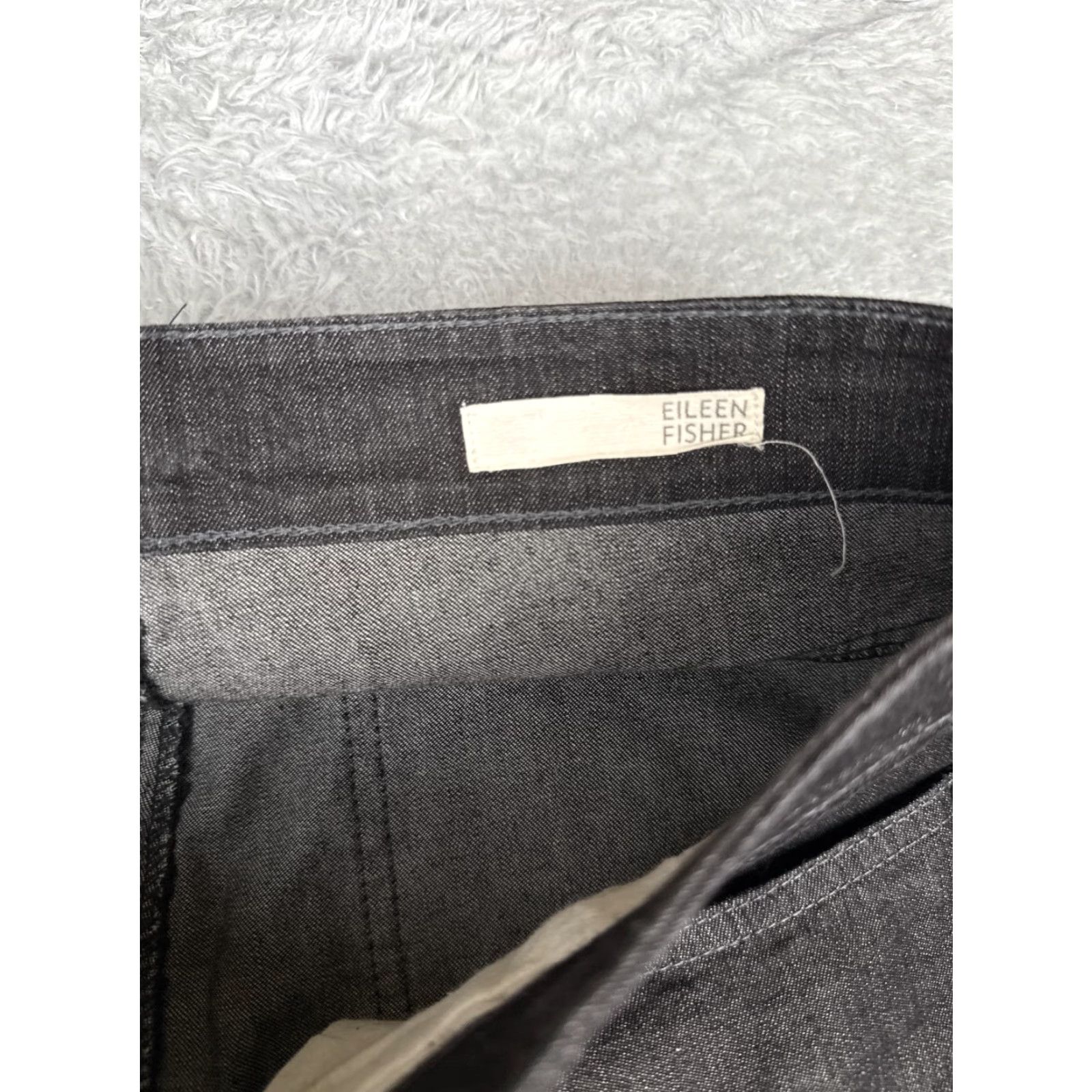 Eileen Fisher Eileen Fisher Jeans Womens 10 Black Denim Straight Leg Medium 32x28 Cotton Blend 5-Pocket Mens? Size 32" / US 10 / IT 46 - 6 Thumbnail