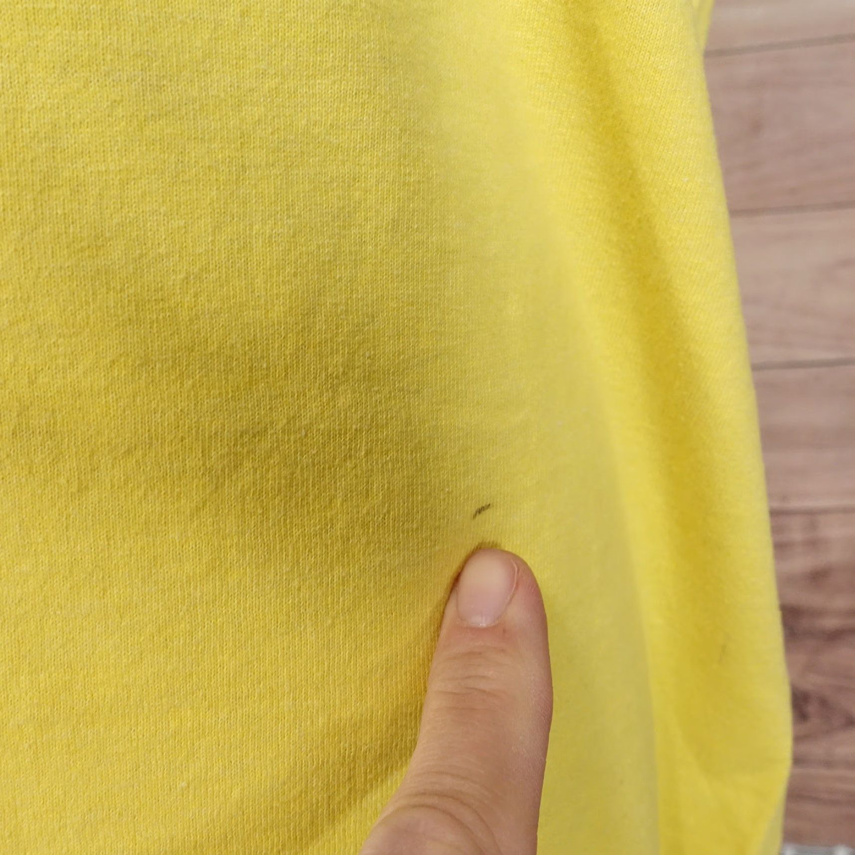 Fruit Of The Loom VINTAGE Fruit of the Loom Yellow T-Shirt XL Unisex Short Sleeve Hug A Rug Carpet Discount St Charles MO USA Mens Size US XL / EU 56 / 4 - 3 Thumbnail