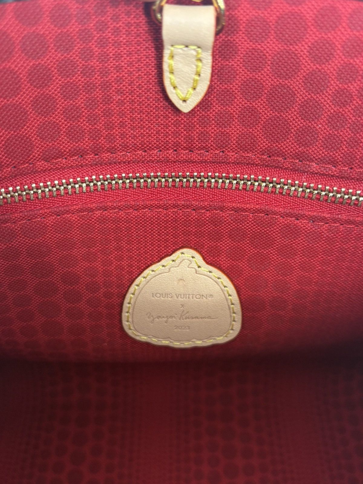 Louis Vuitton Louis Vuitton x YK OnTheGo PM Bag Size ONE SIZE - 8 Thumbnail