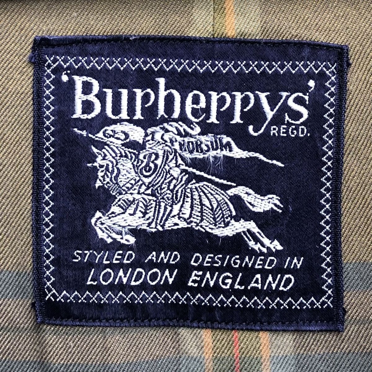 Burberry Vintage 90s Burberrys Prorsum London England Trench Coat Size US M / EU 48-50 / 2 - 18 Thumbnail