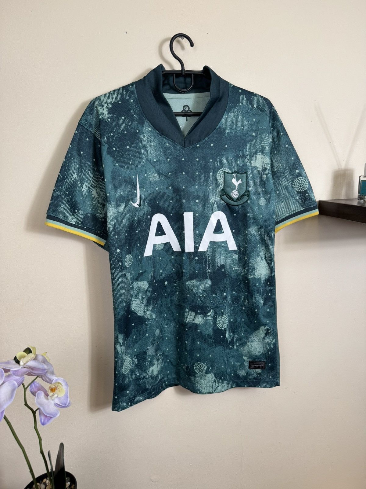 Nike Tottenham Hotspur Jersey #38 Oderbert Nike 2024-25 L Size US L / EU 52-54 / 3 - 7 Thumbnail