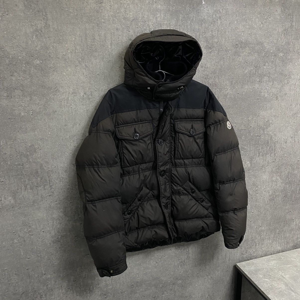 Moncler Vintage Moncler Puffer Jacket S Size Size US S / EU 44-46 / 1 - 3 Thumbnail